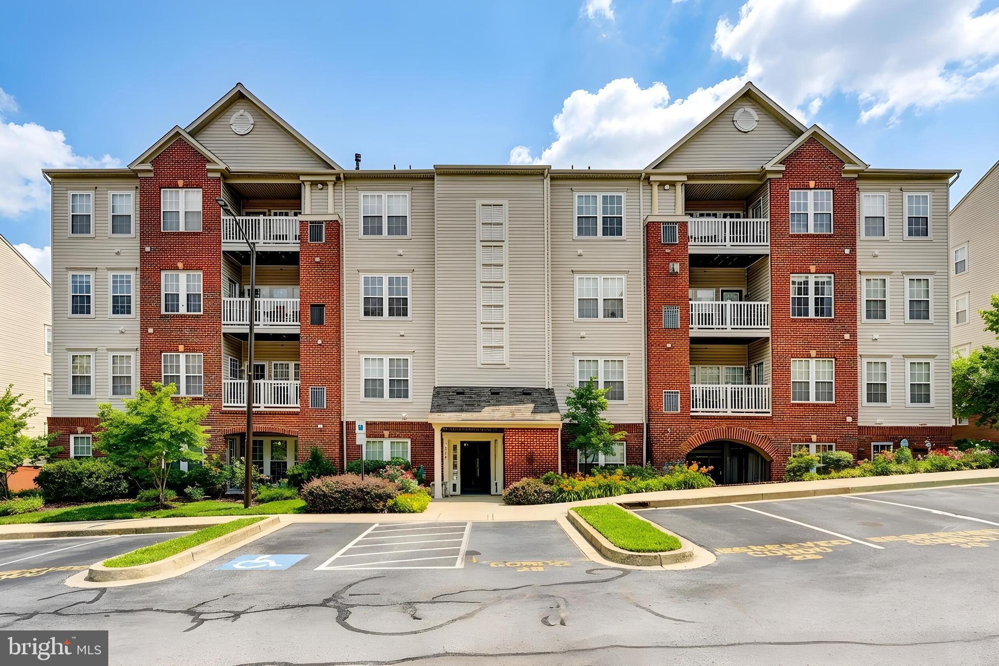 ELKRIDGE CROSSING - Residential