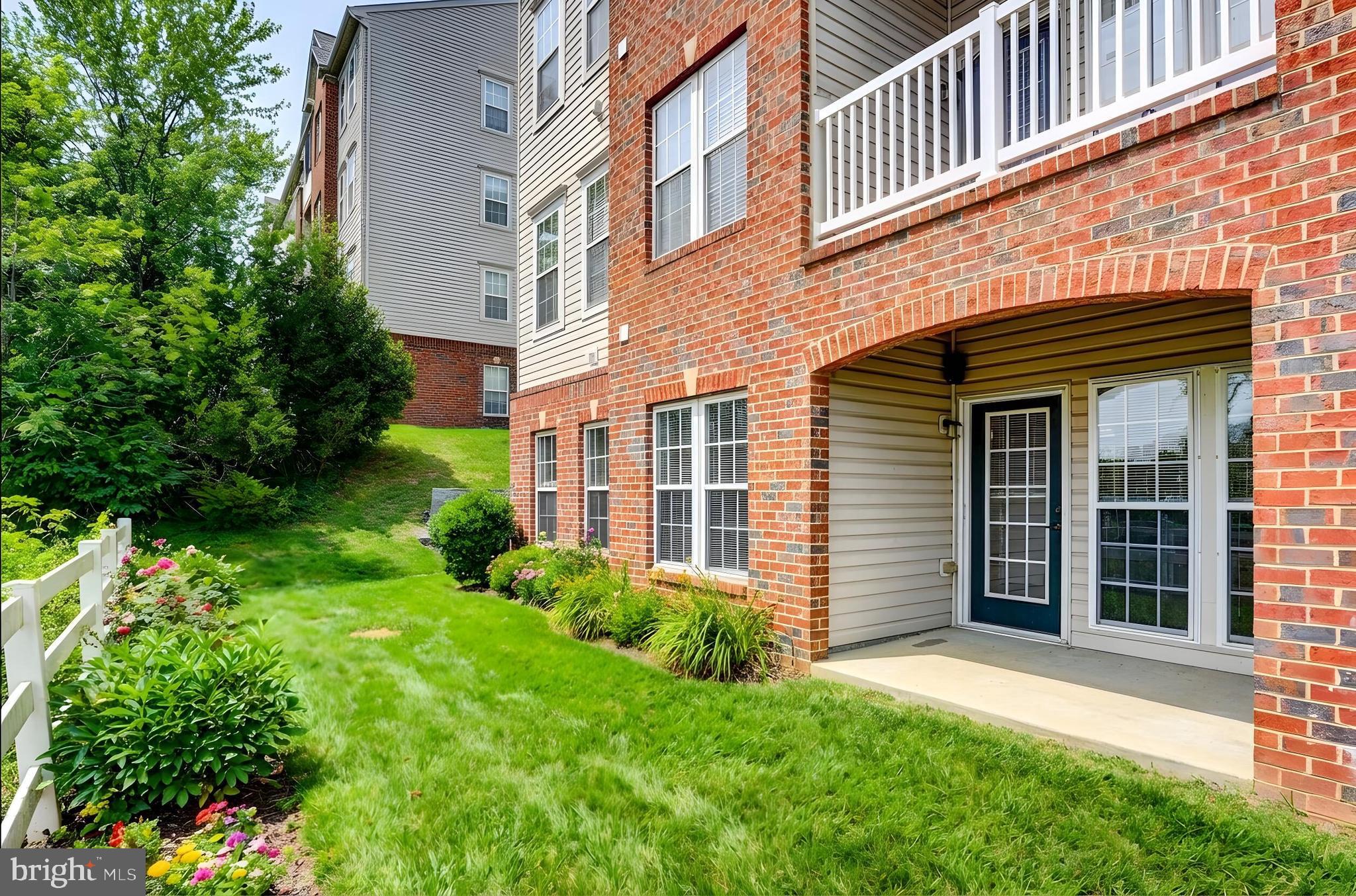 ELKRIDGE CROSSING - Residential