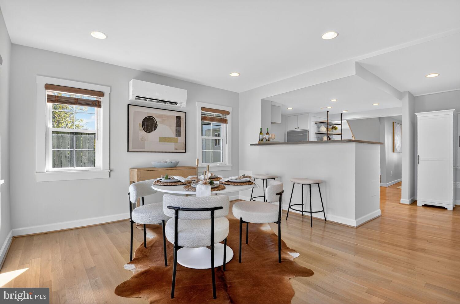 109 N BROOKSIDE DRIVE