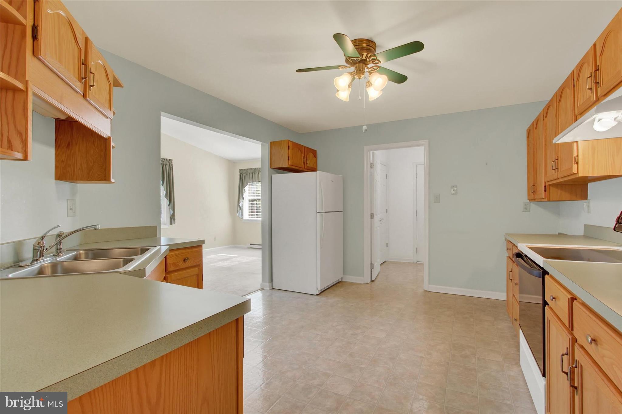 HILLANDALE WEST - Residential
