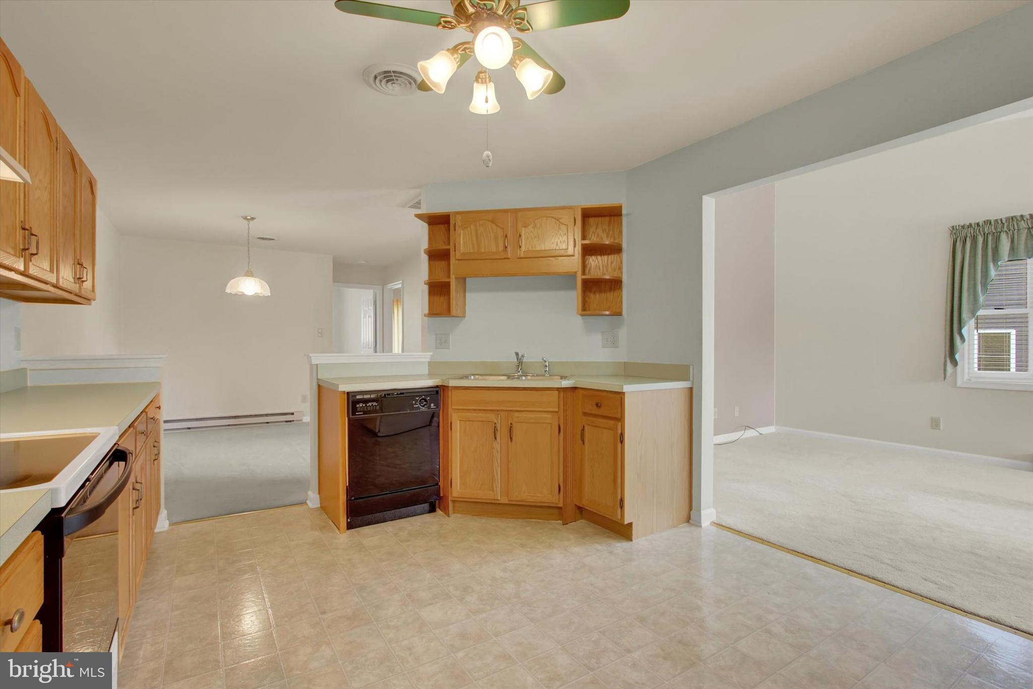 HILLANDALE WEST - Residential