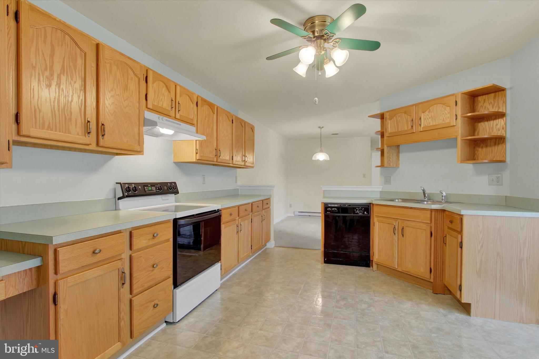 HILLANDALE WEST - Residential