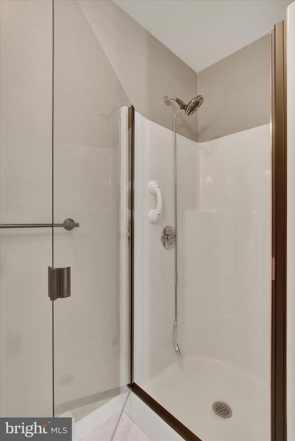 HILLANDALE WEST - Residential