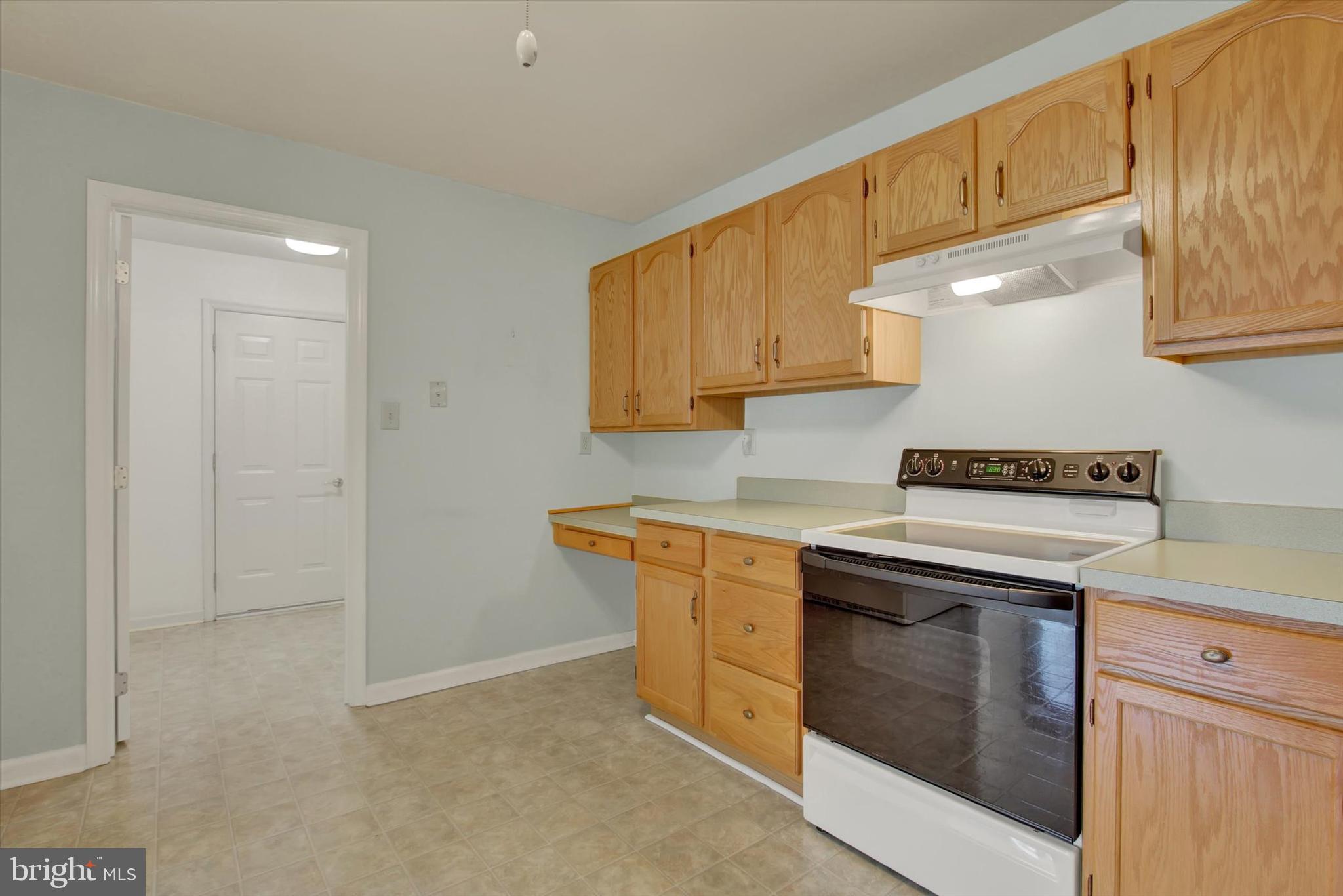 HILLANDALE WEST - Residential