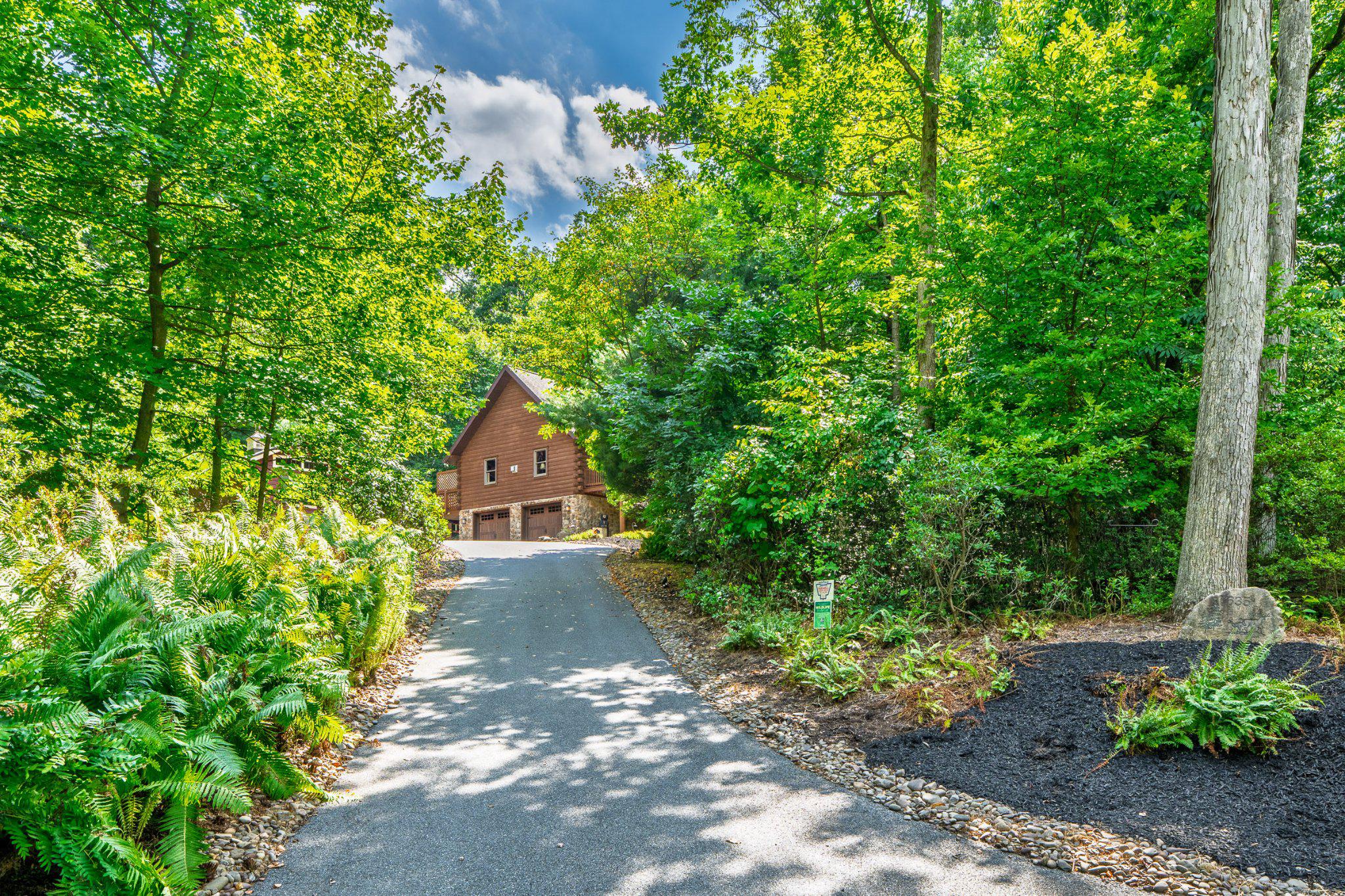 635 LAUREL RIDGE ROAD