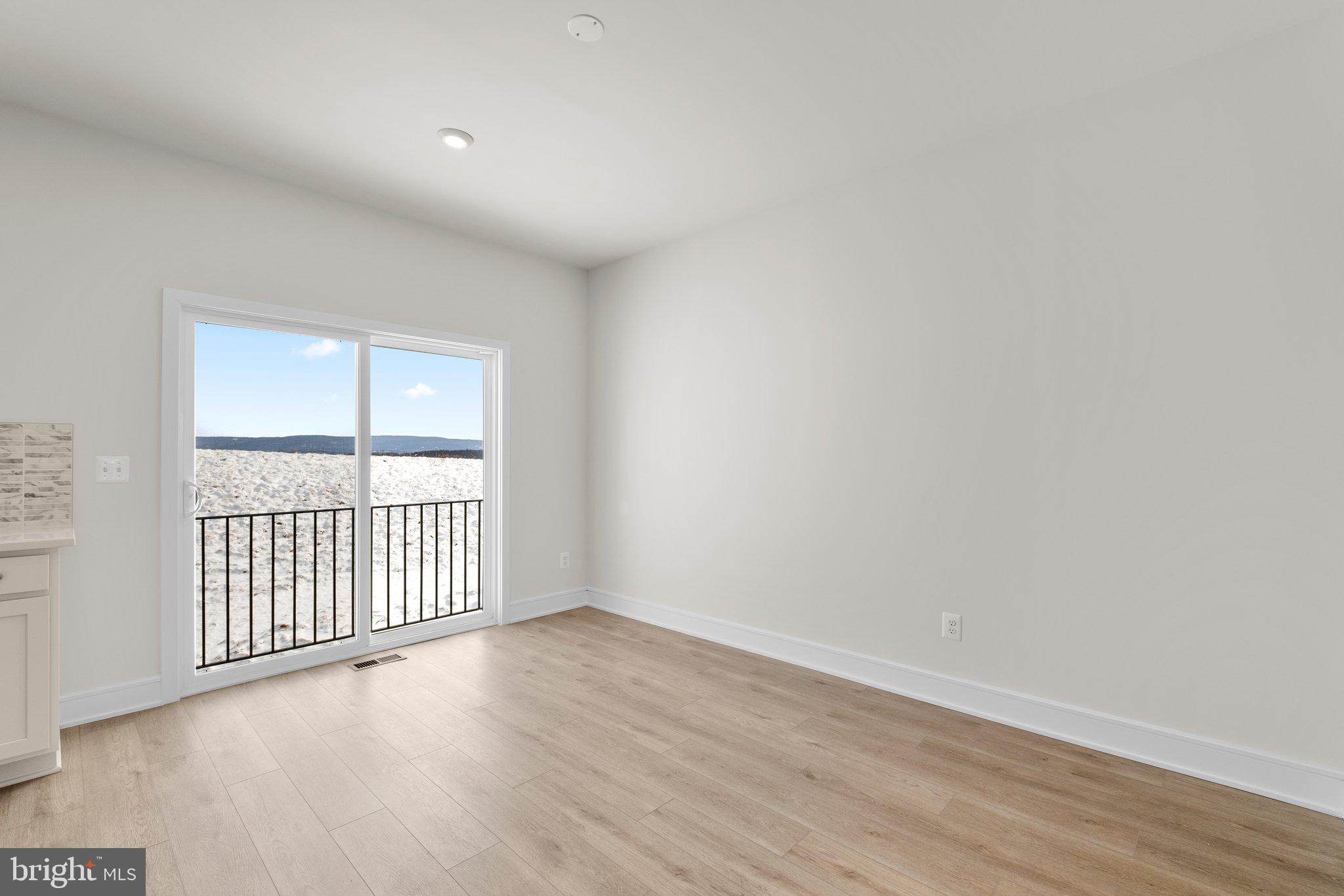 LAKE FREDERICK - Residential