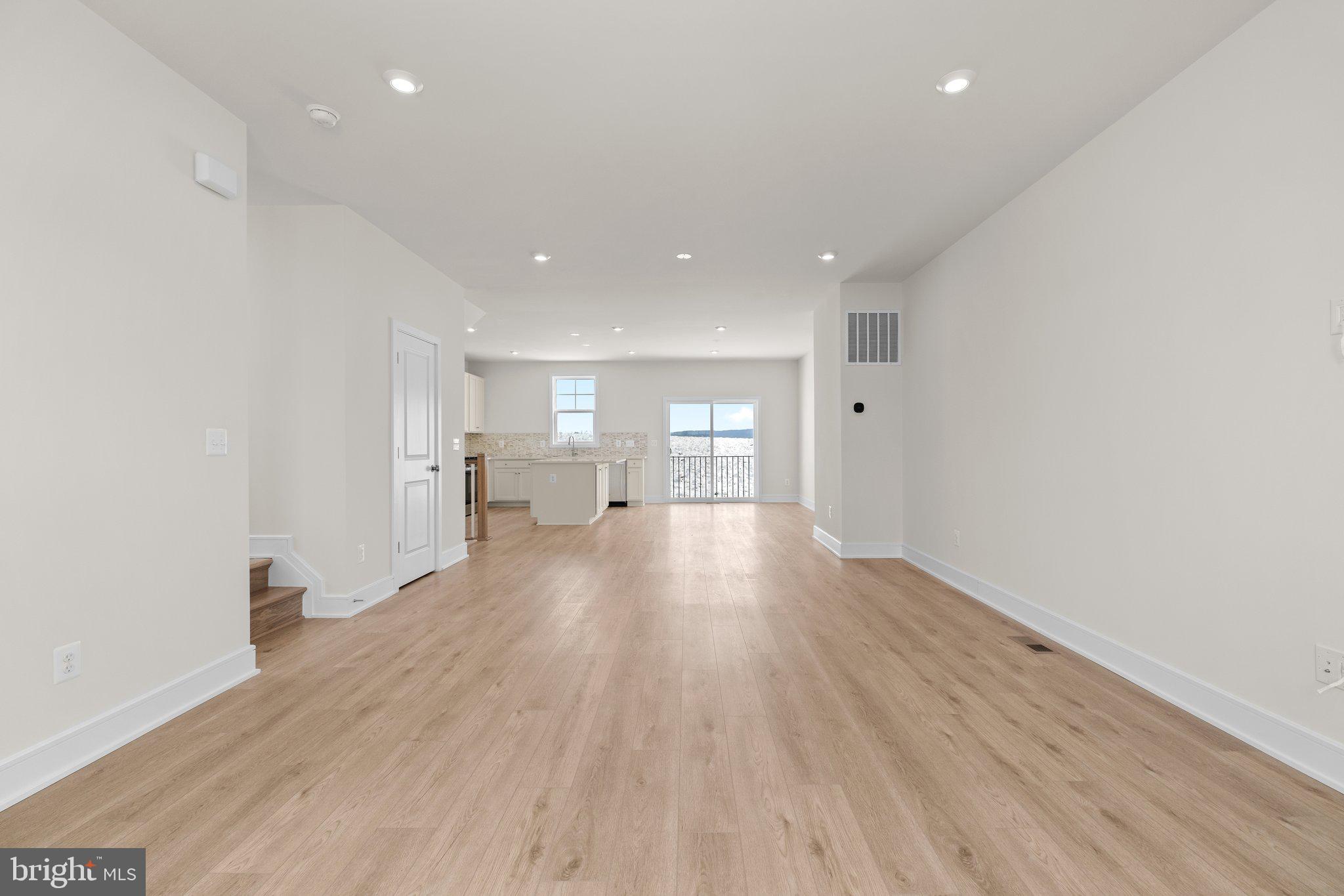 LAKE FREDERICK - Residential