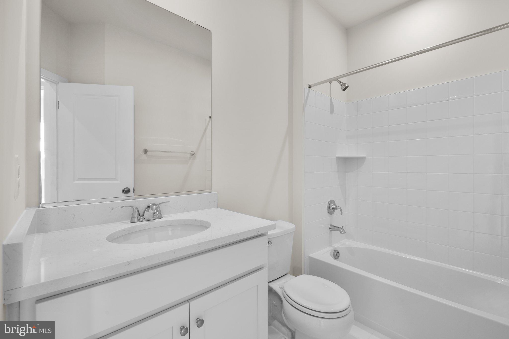 LAKE FREDERICK - Residential