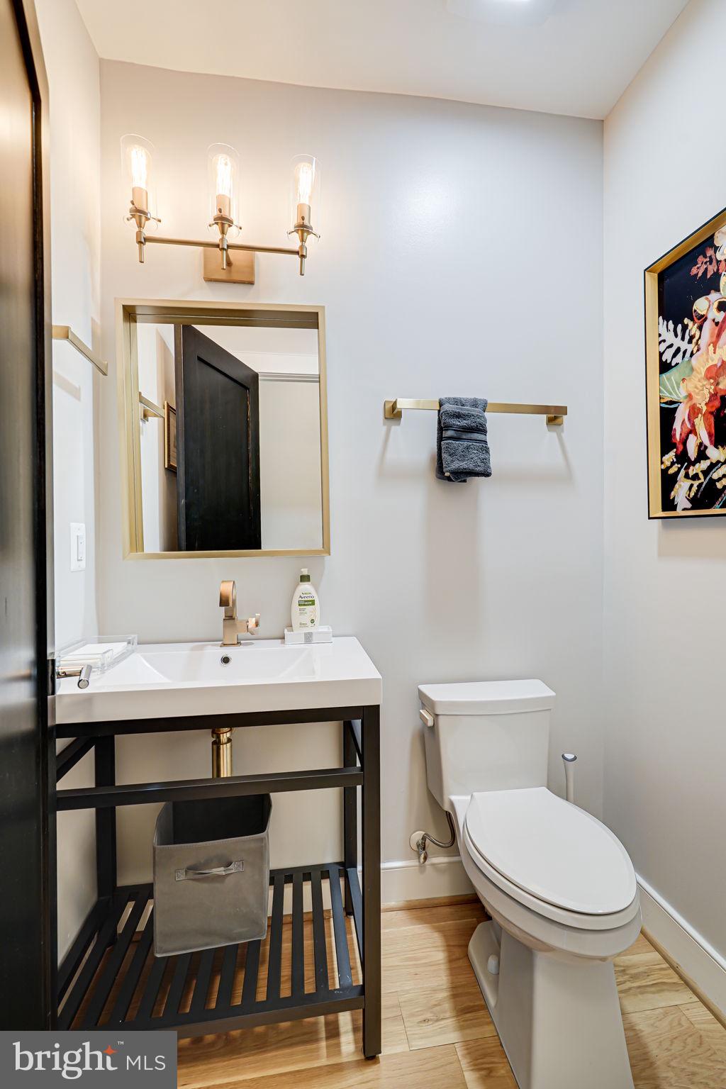 OLD TOWN ALEXANDRIA - Residential