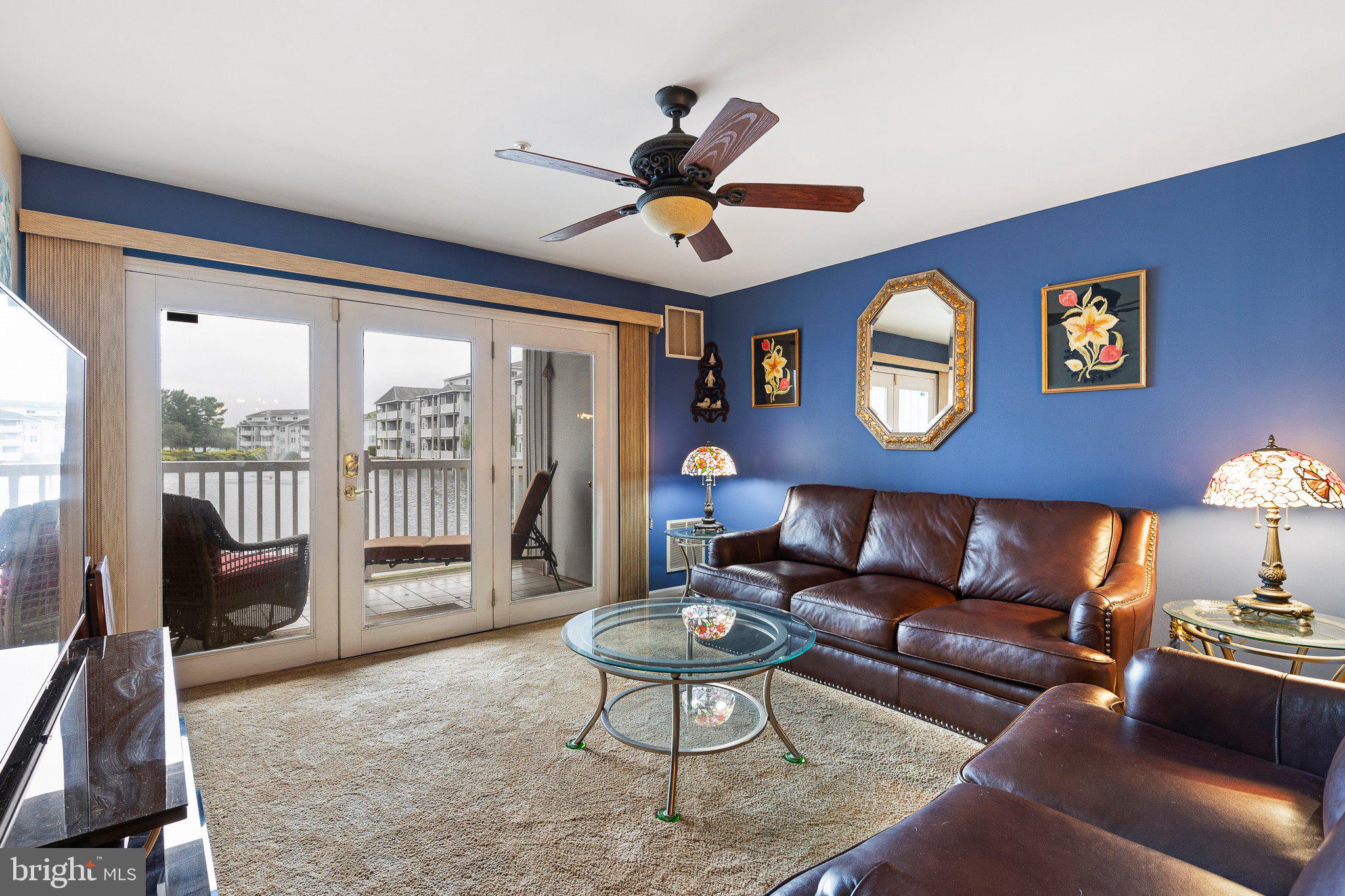 1701 WATERS EDGE 102