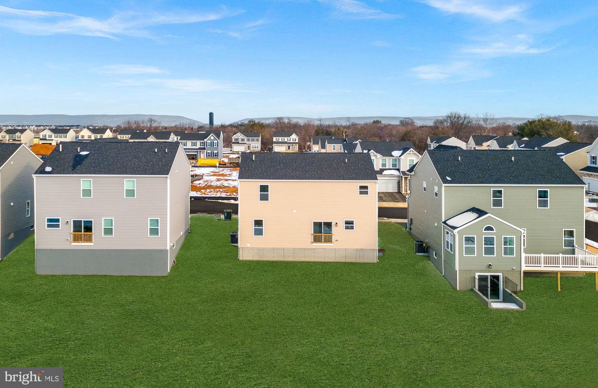 HUNTWELL WEST - Residential