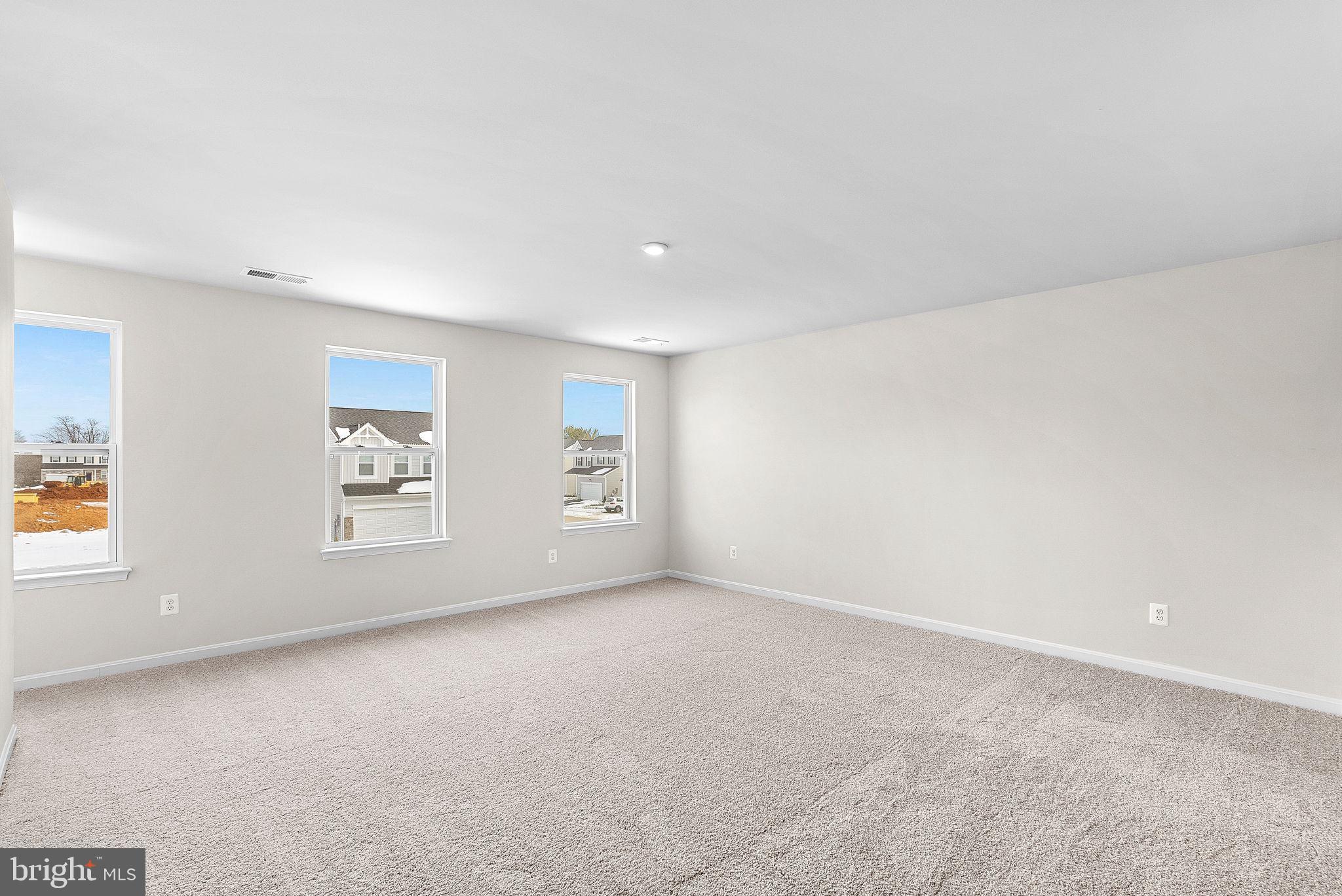 HUNTWELL WEST - Residential