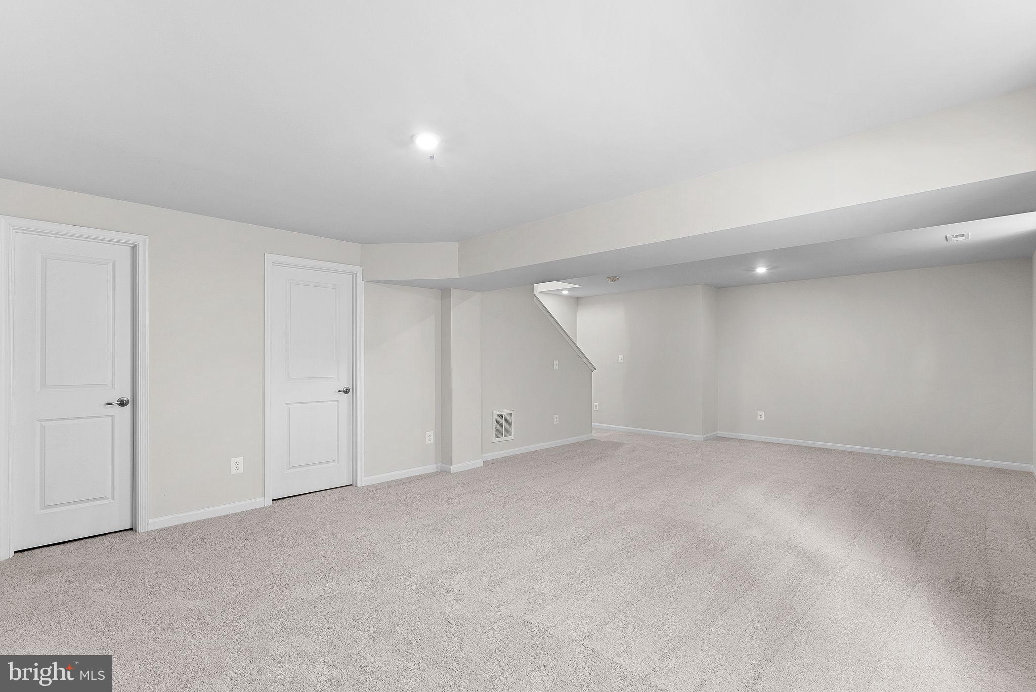 HUNTWELL WEST - Residential