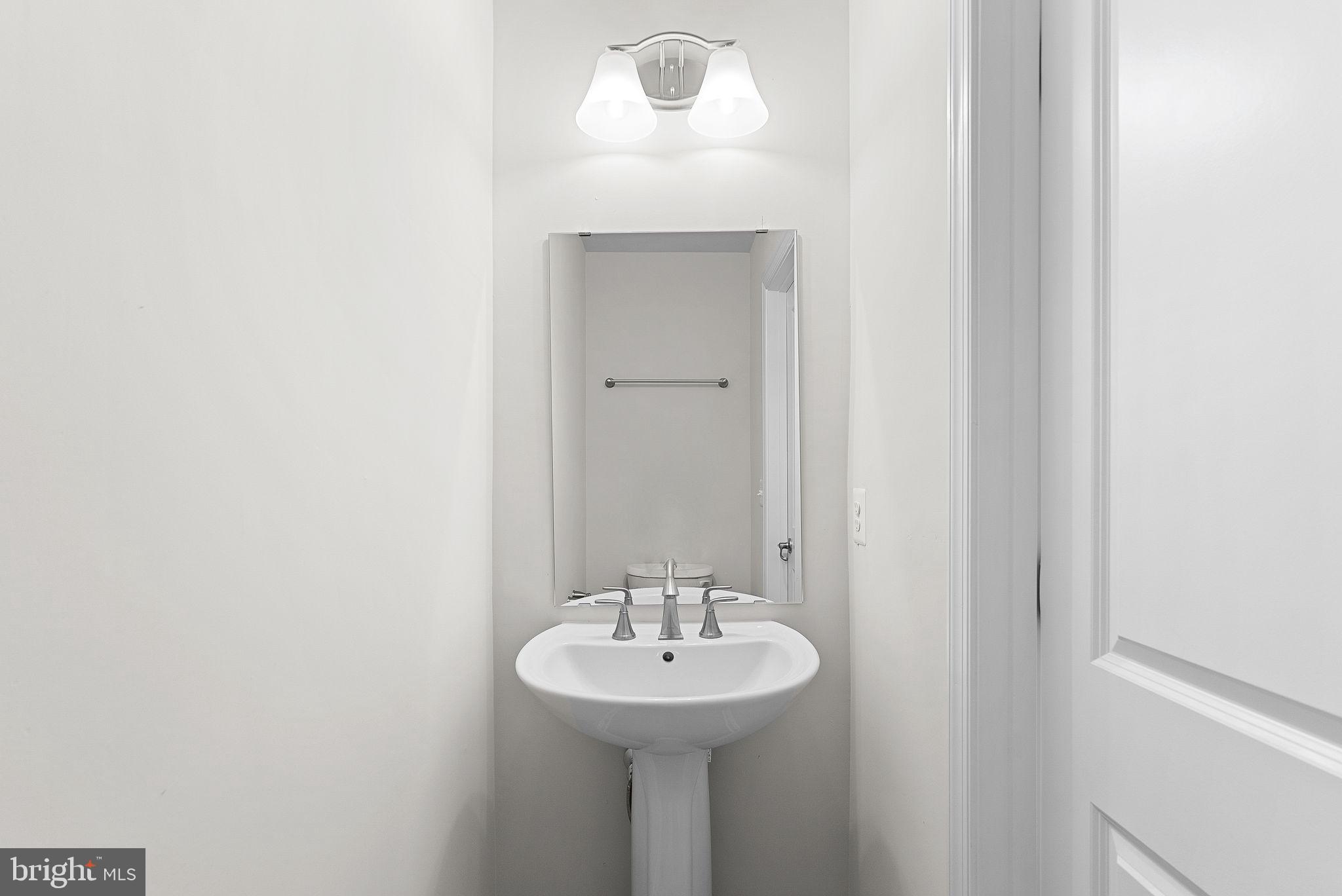 HUNTWELL WEST - Residential