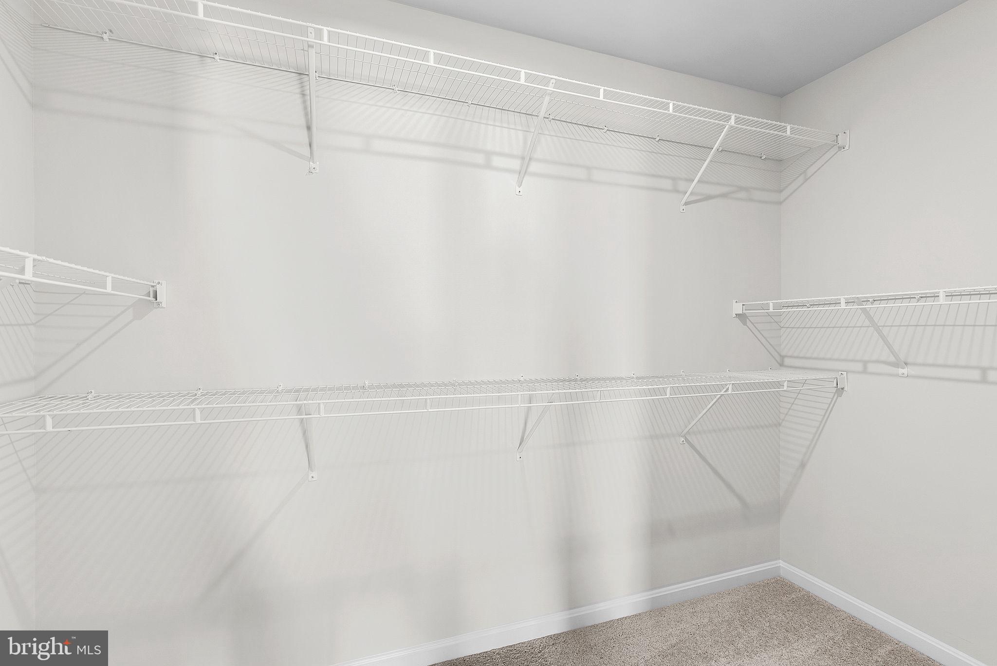 HUNTWELL WEST - Residential