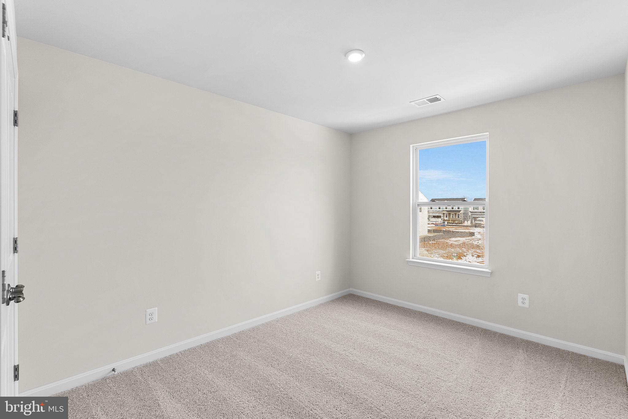 HUNTWELL WEST - Residential