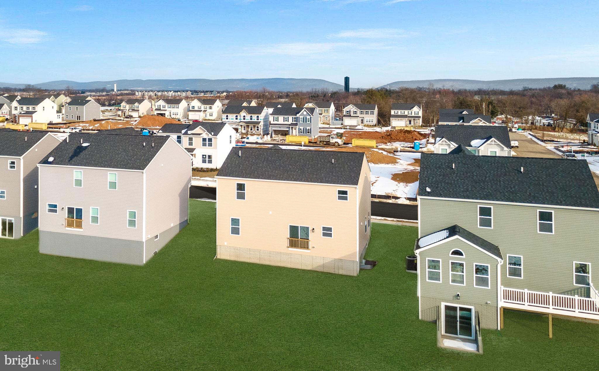 HUNTWELL WEST - Residential