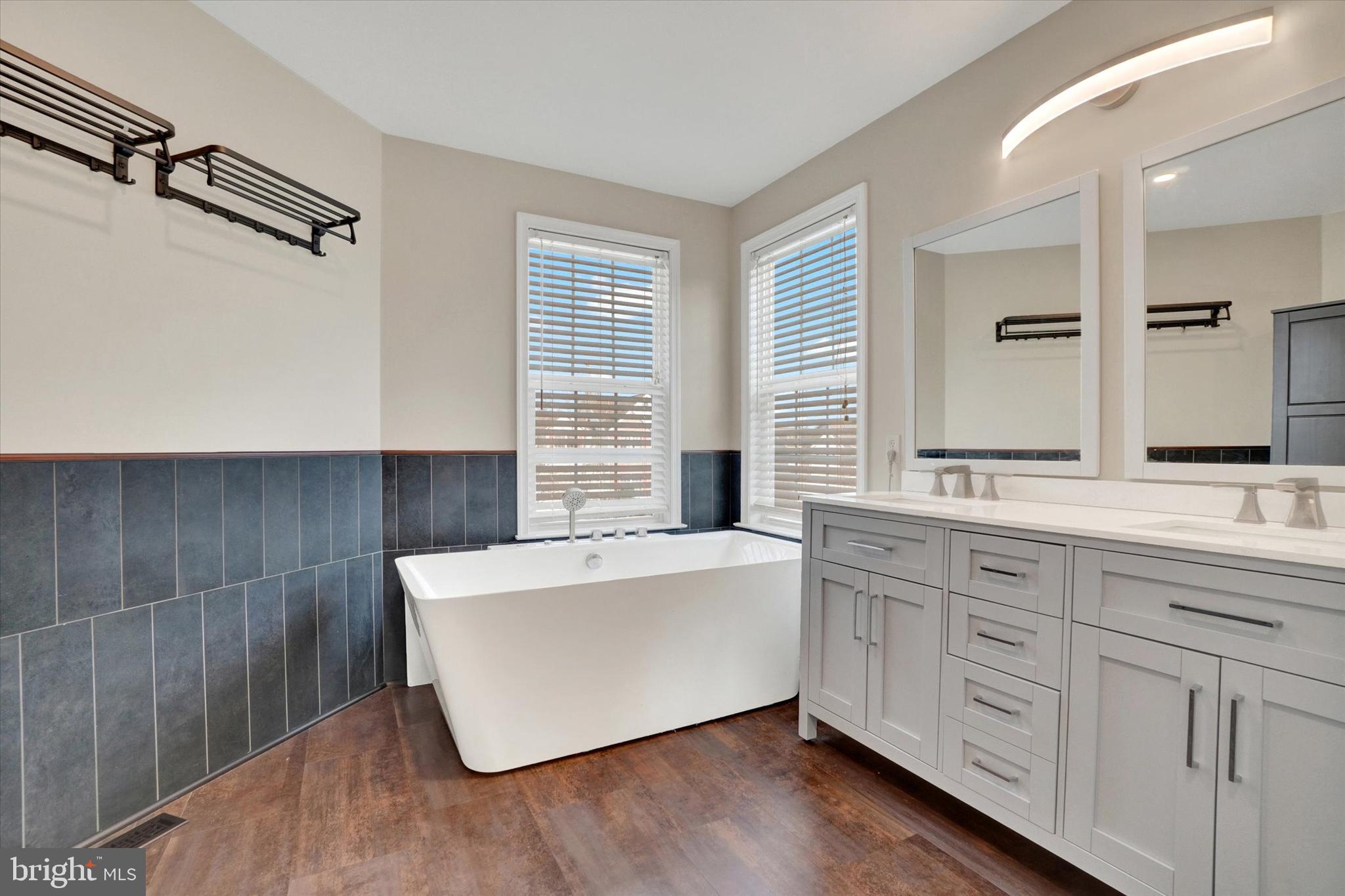 LITTLE CREEK - Residential