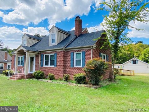 Homes For Sale - 190 Main Street<br/> Brunswick County, BRODNAX, VA 23920