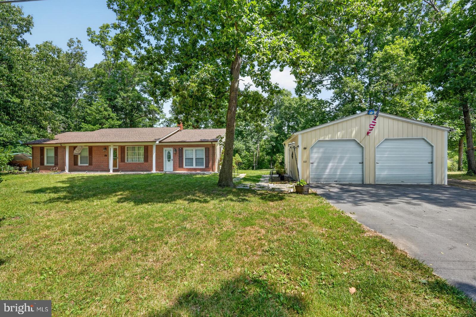 313 KNIGHT DRIVE