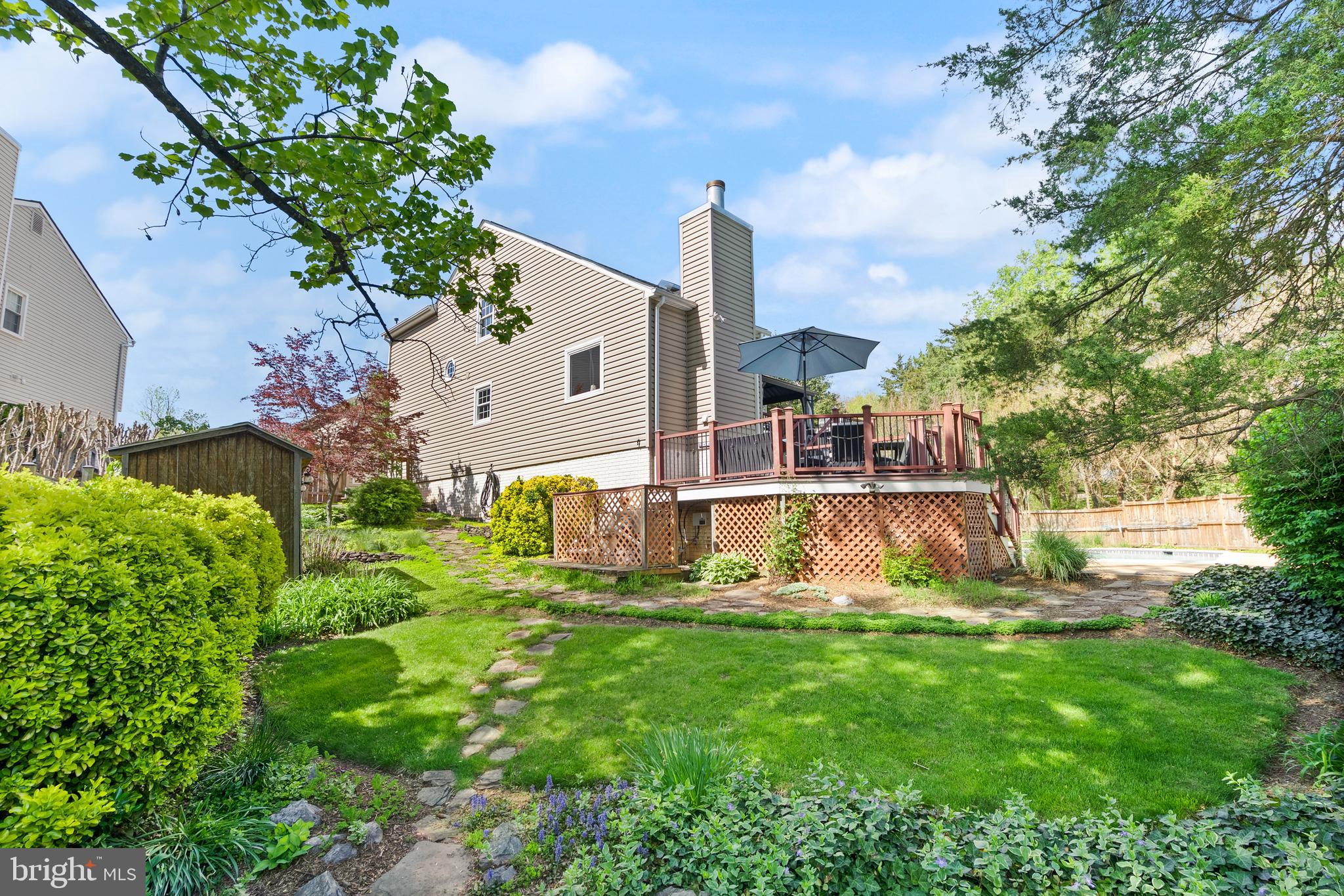 BELLE POND FARM - Residential