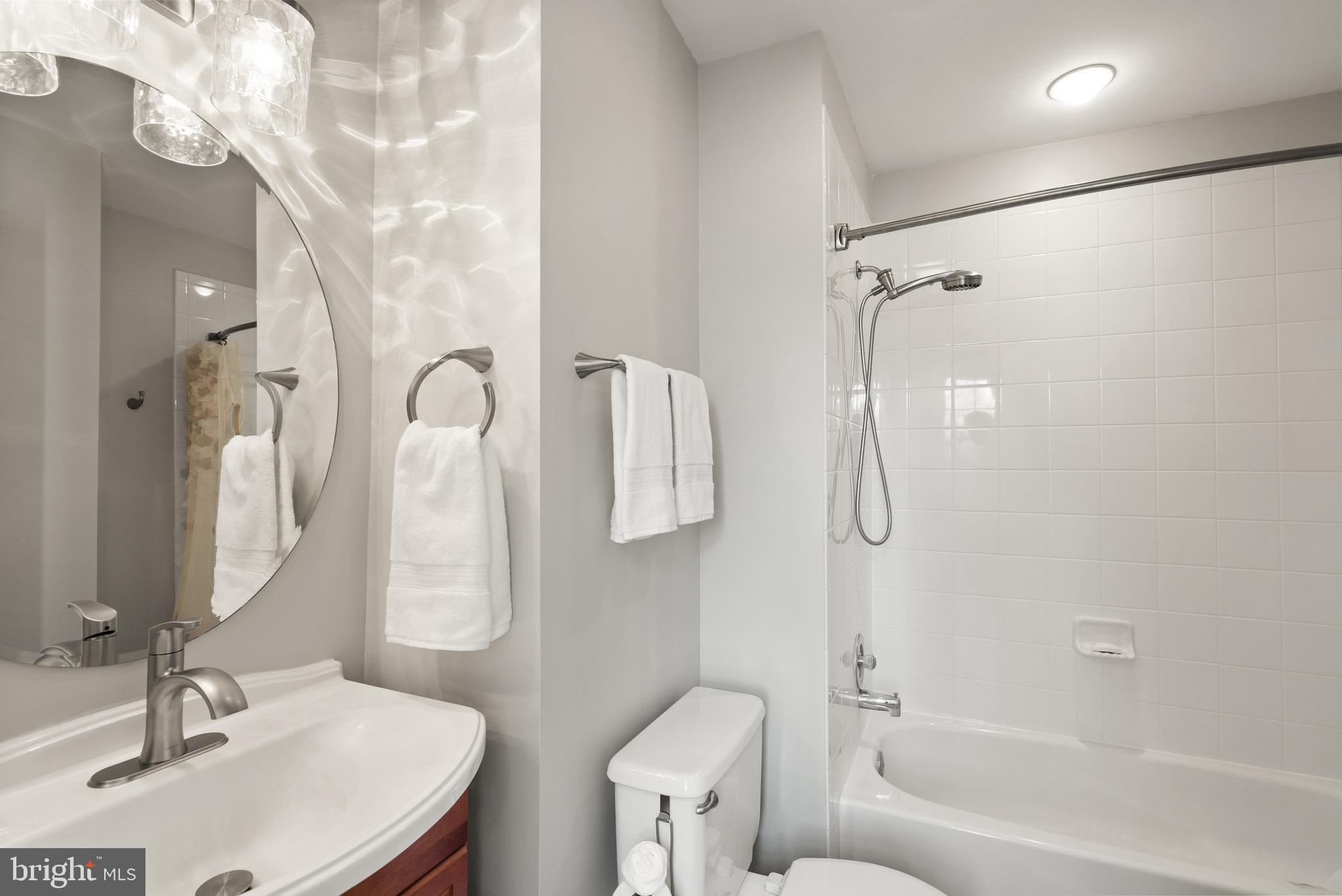 BELLE POND FARM - Residential