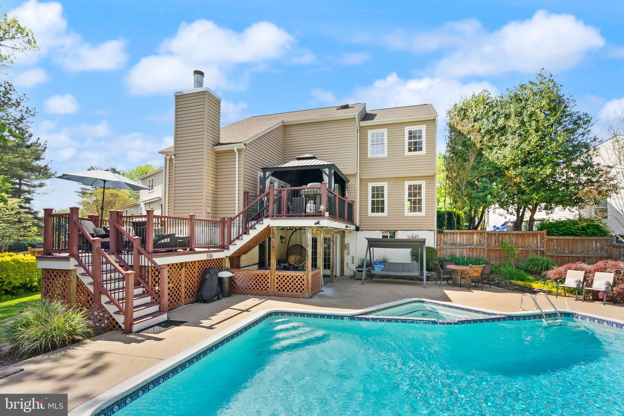 BELLE POND FARM - Residential