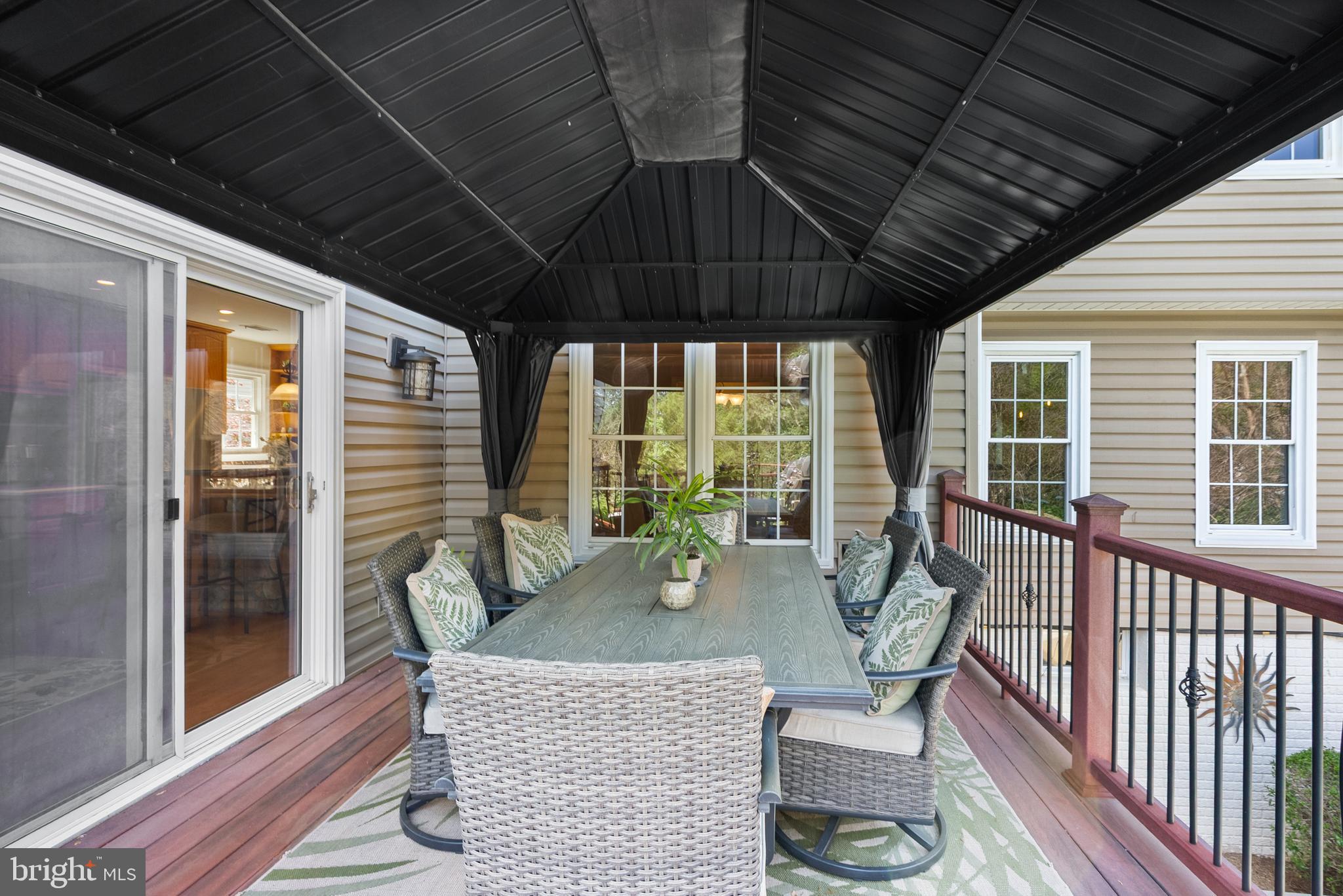 BELLE POND FARM - Residential