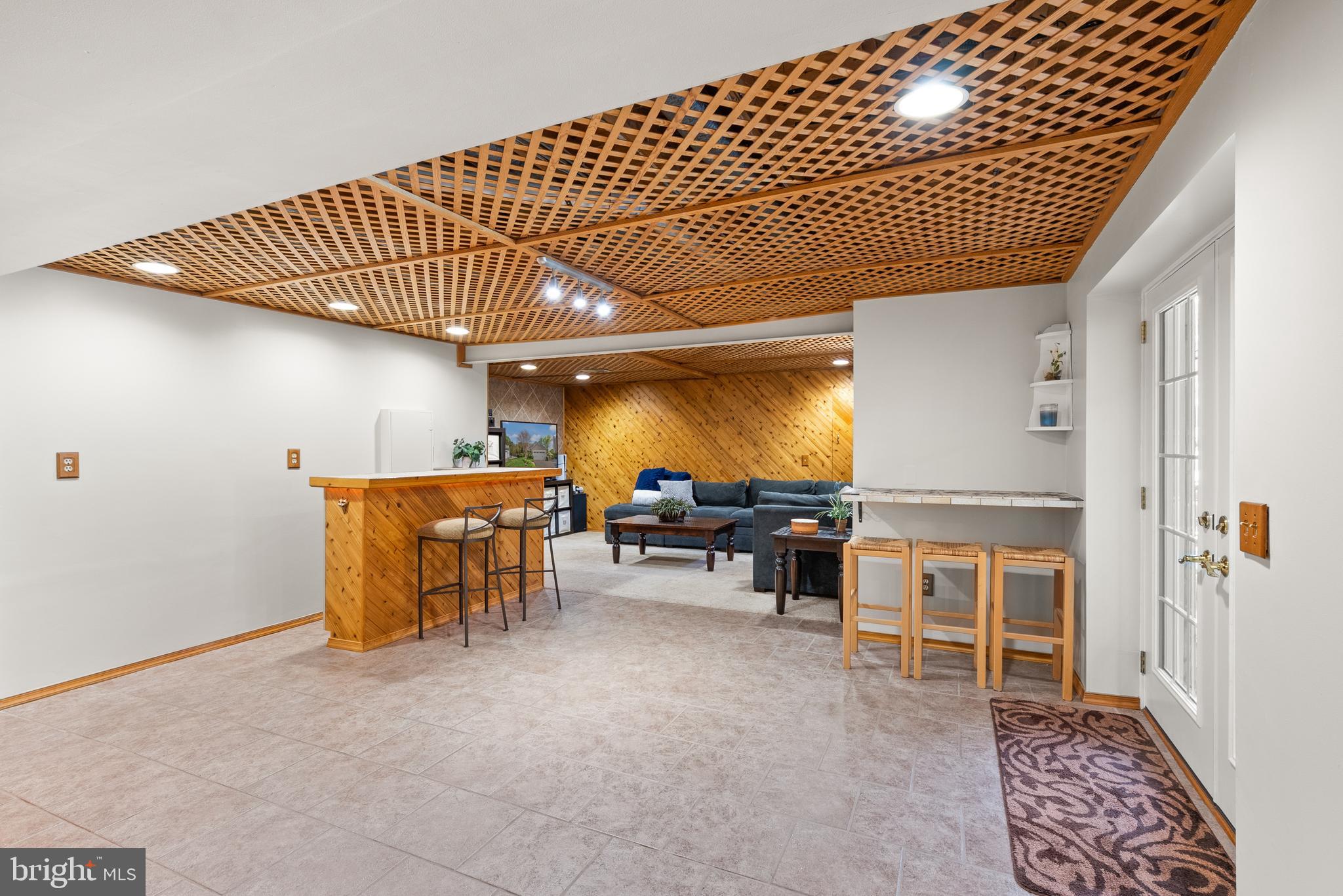 BELLE POND FARM - Residential