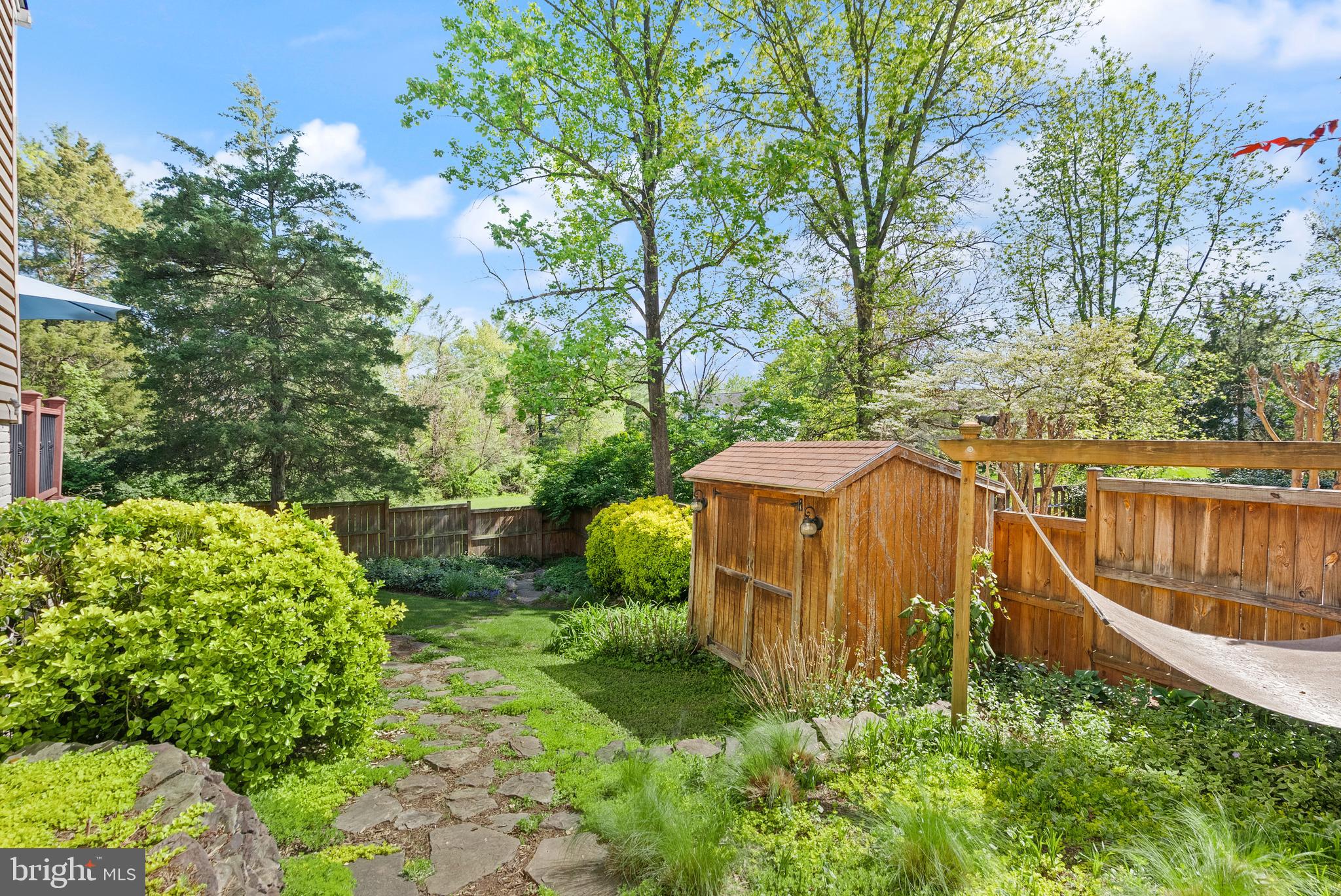 BELLE POND FARM - Residential