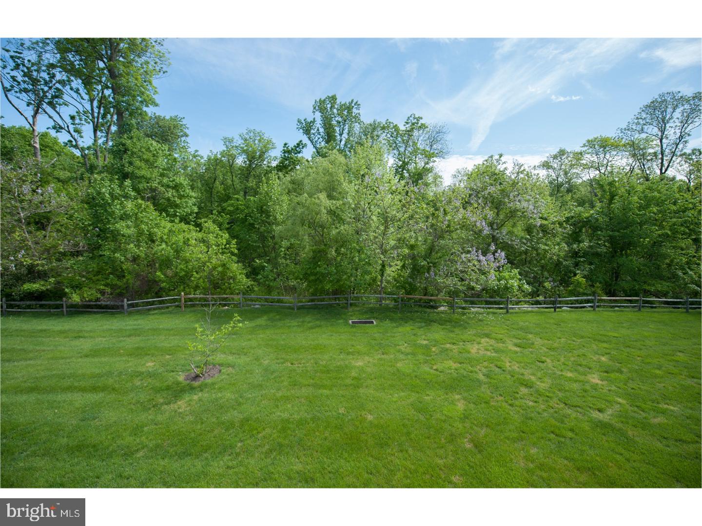 CREEKSIDE VILLAGE - Residential