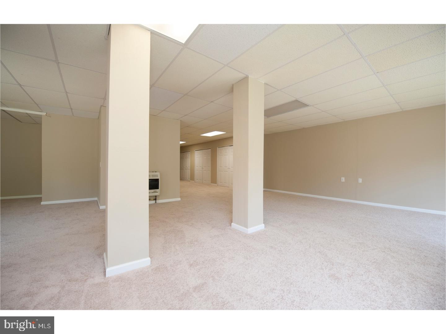 CREEKSIDE VILLAGE - Residential