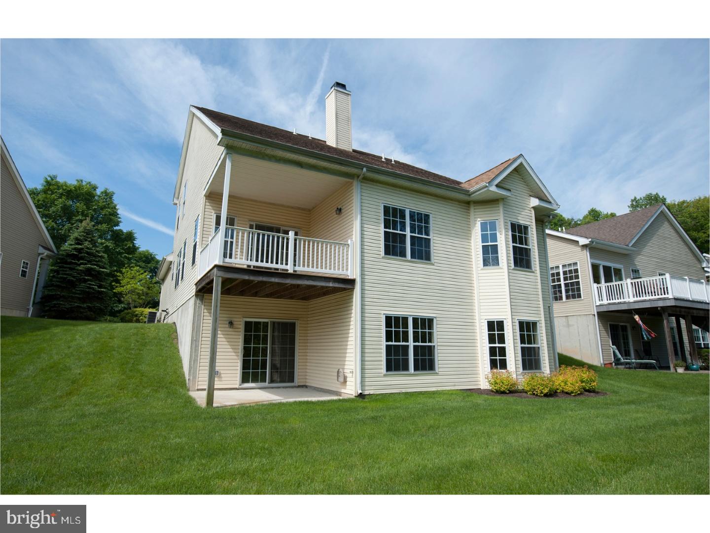 CREEKSIDE VILLAGE - Residential