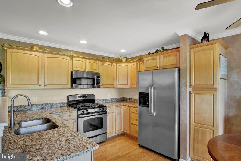 TOWNES AT CROSS CREEK - Residential