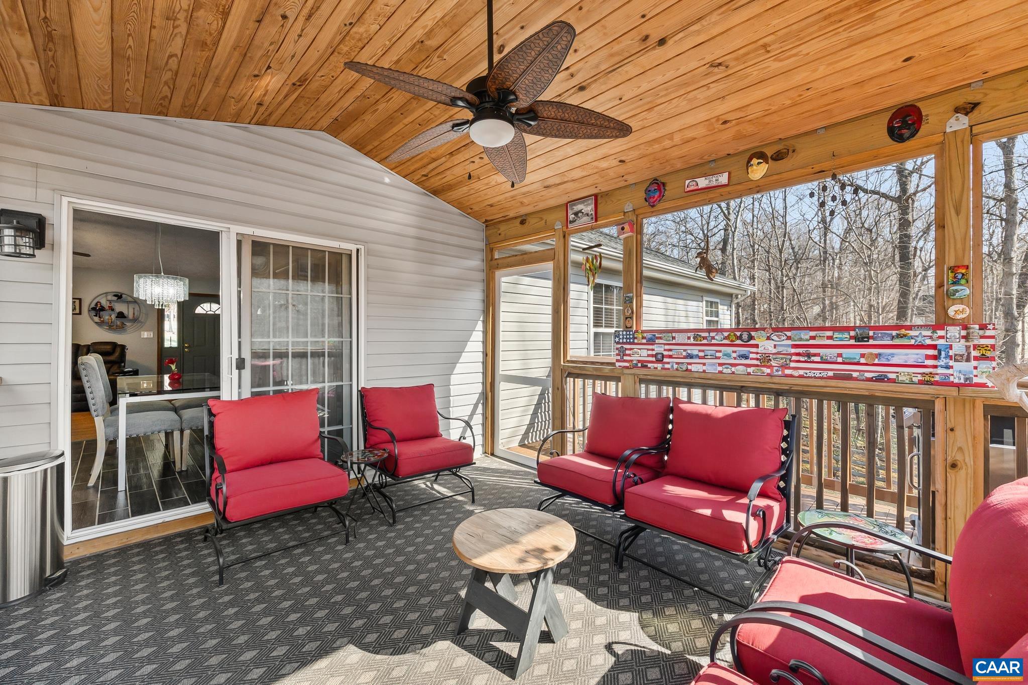 LAKE MONTICELLO - Residential