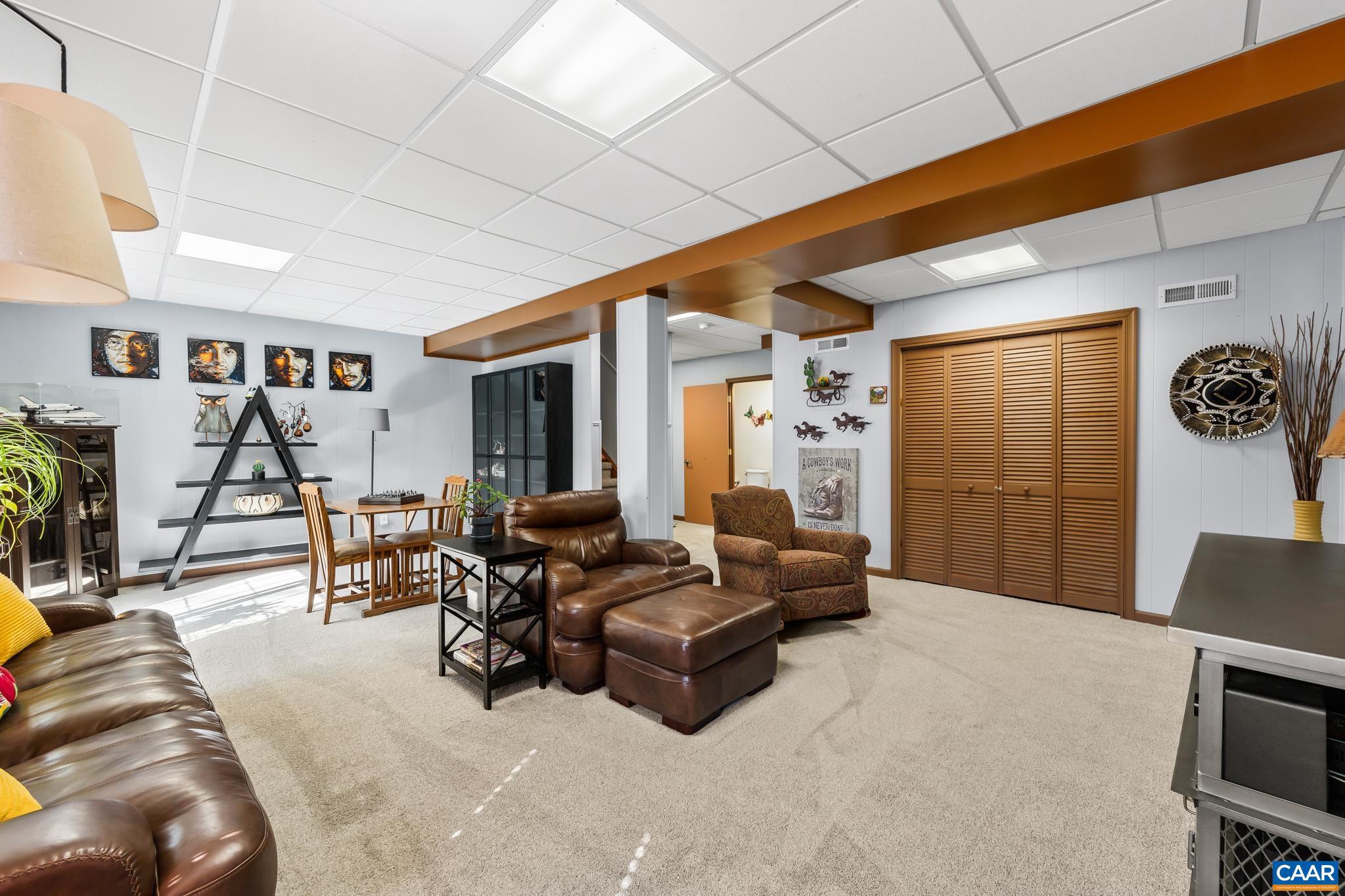 LAKE MONTICELLO - Residential