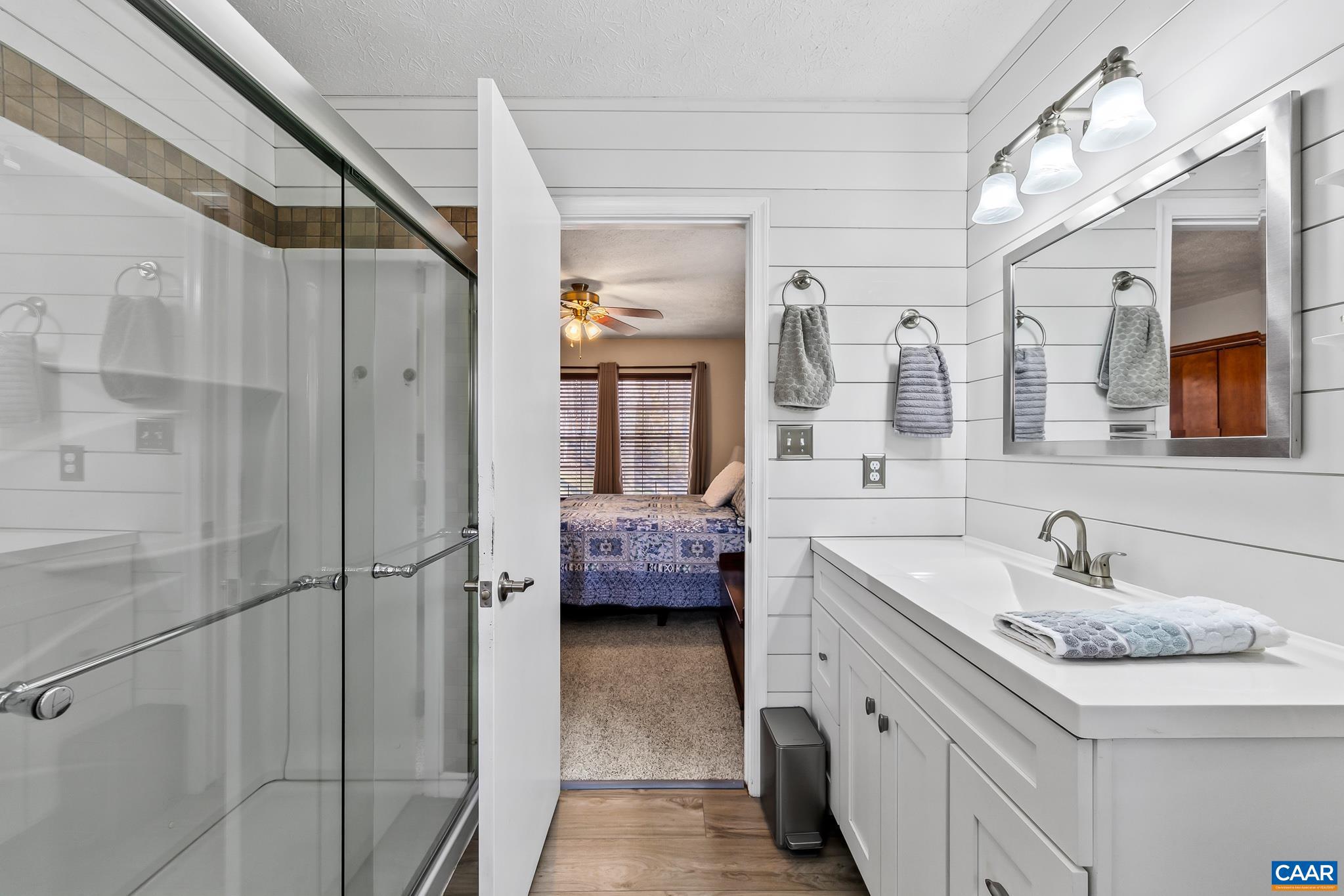 LAKE MONTICELLO - Residential