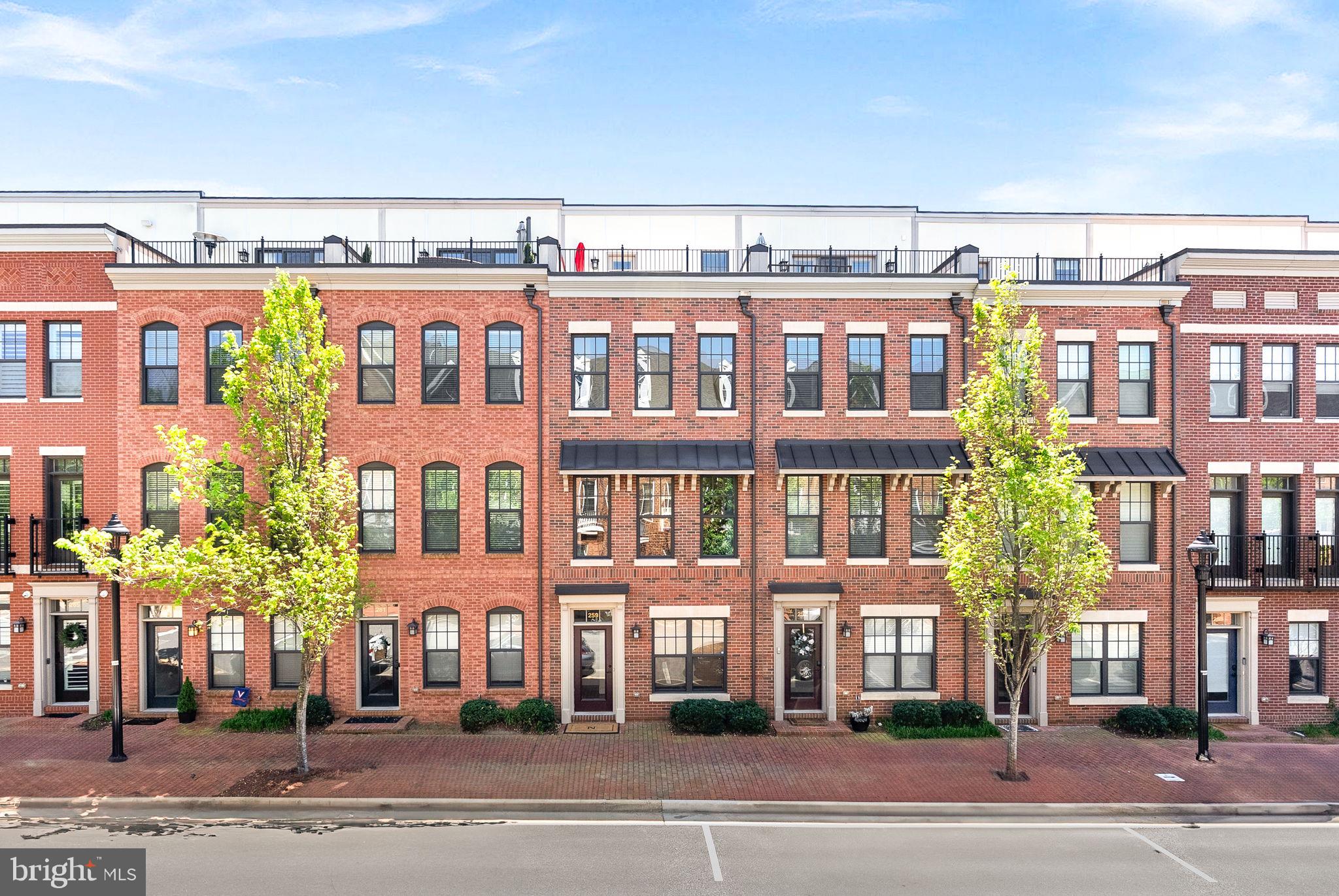 259 CRESCENT STATION TERRACE SE