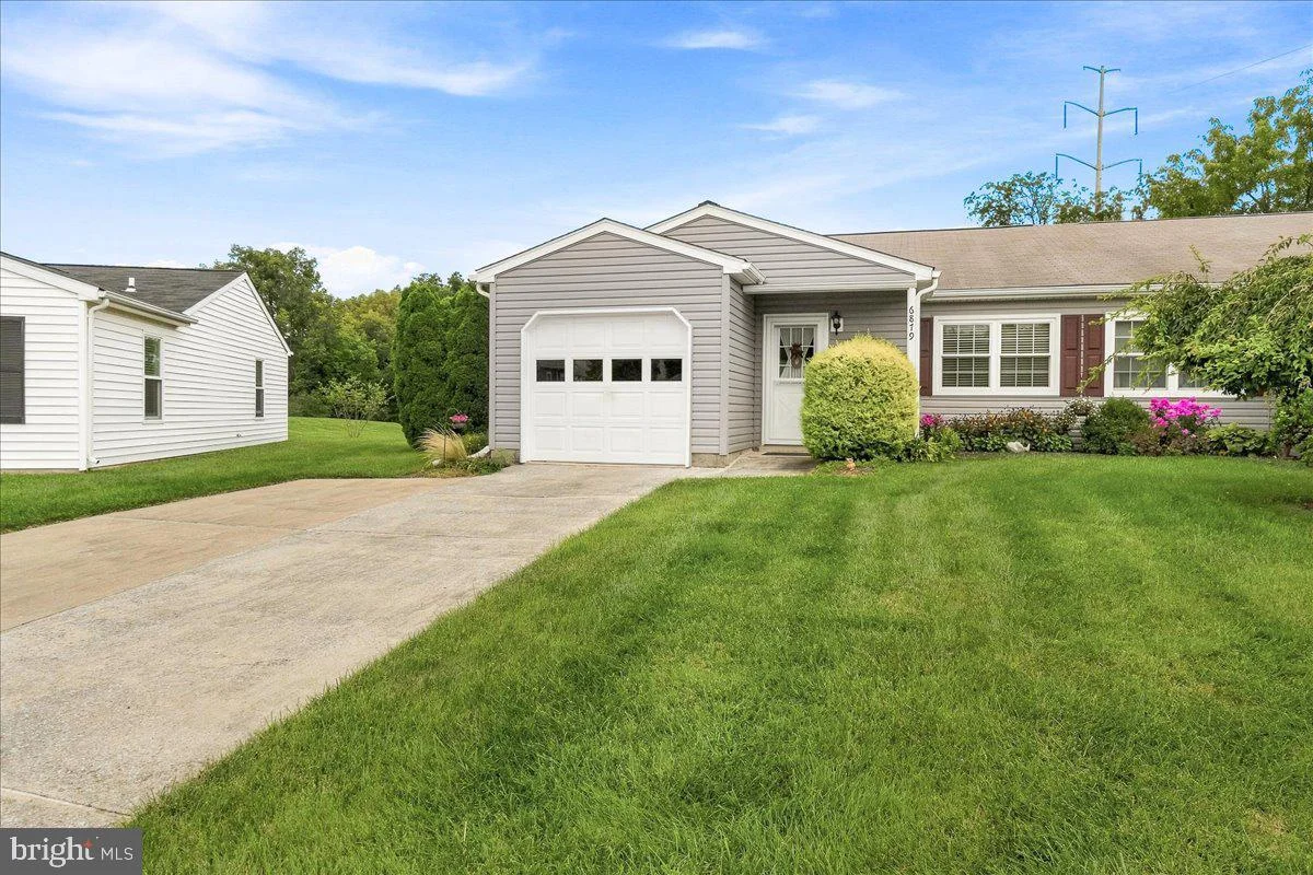 6879 Snowberry Court