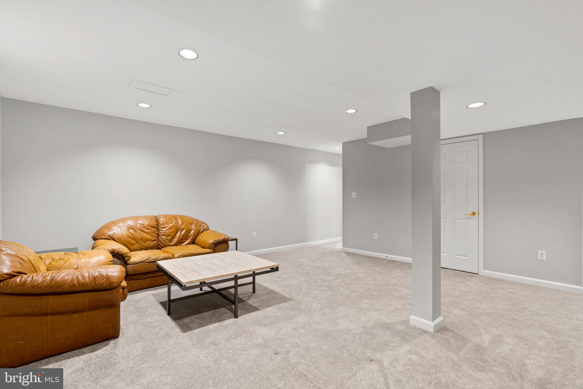 HUNTINGTON - Residential