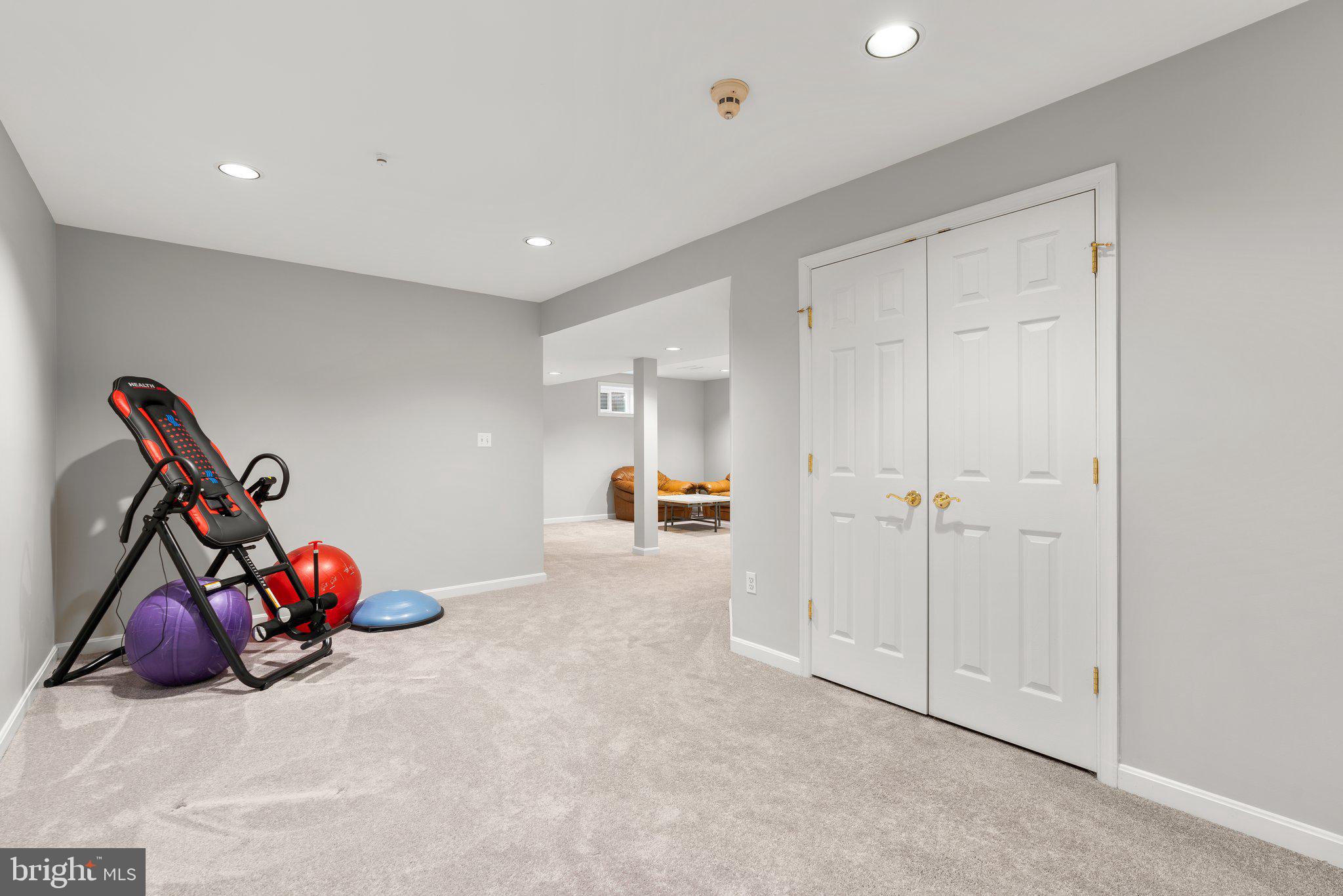 HUNTINGTON - Residential