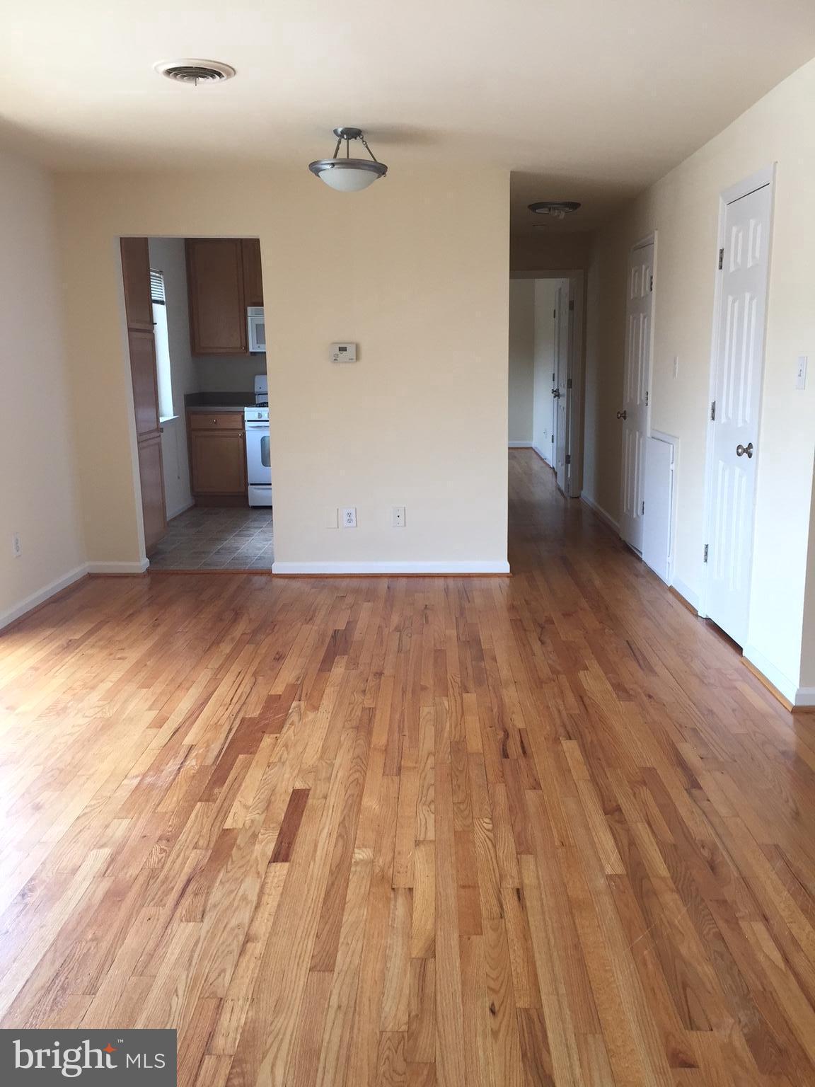1805 WILLIAM STREET B 205