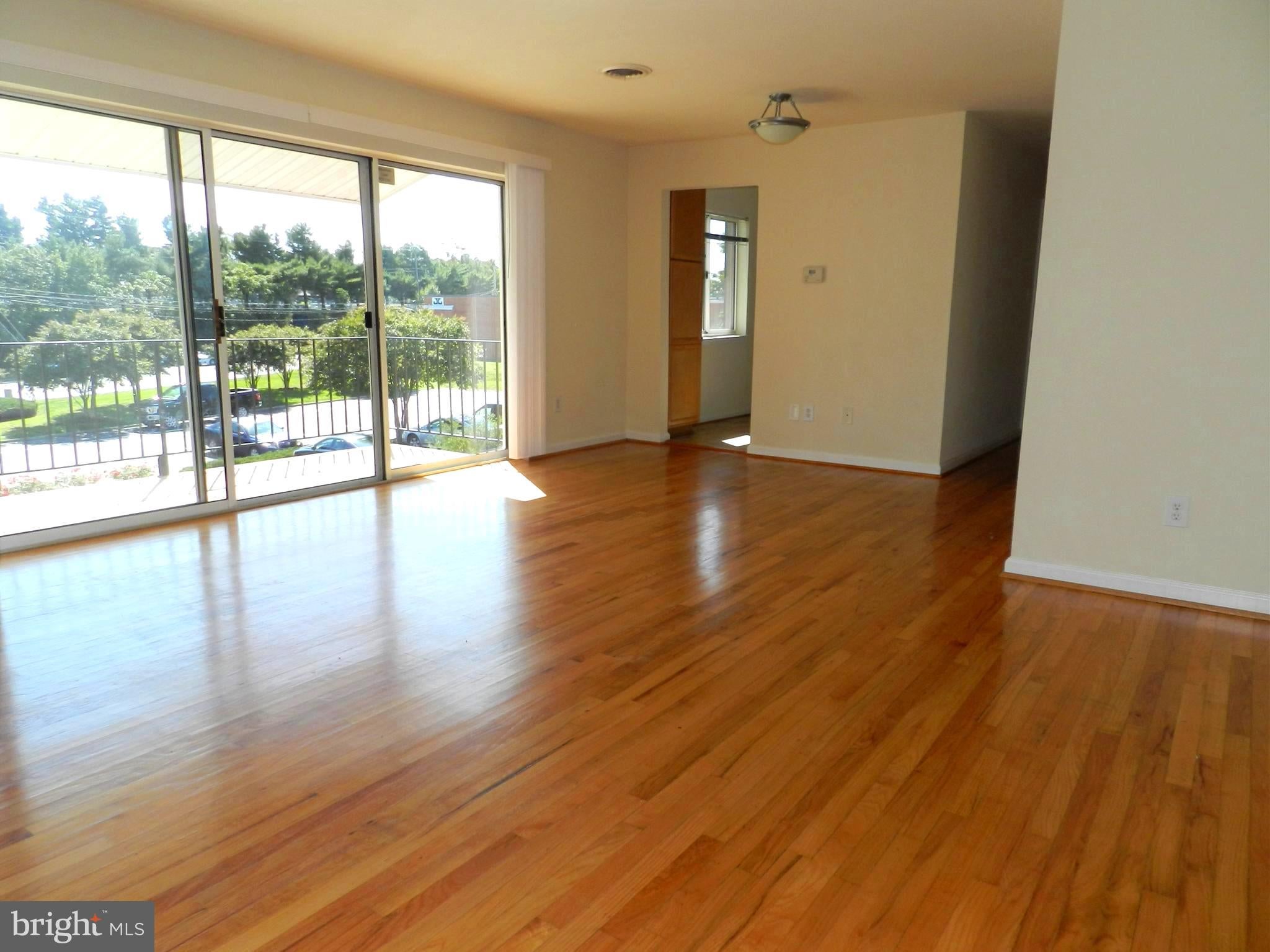 1805 WILLIAM STREET B 205
