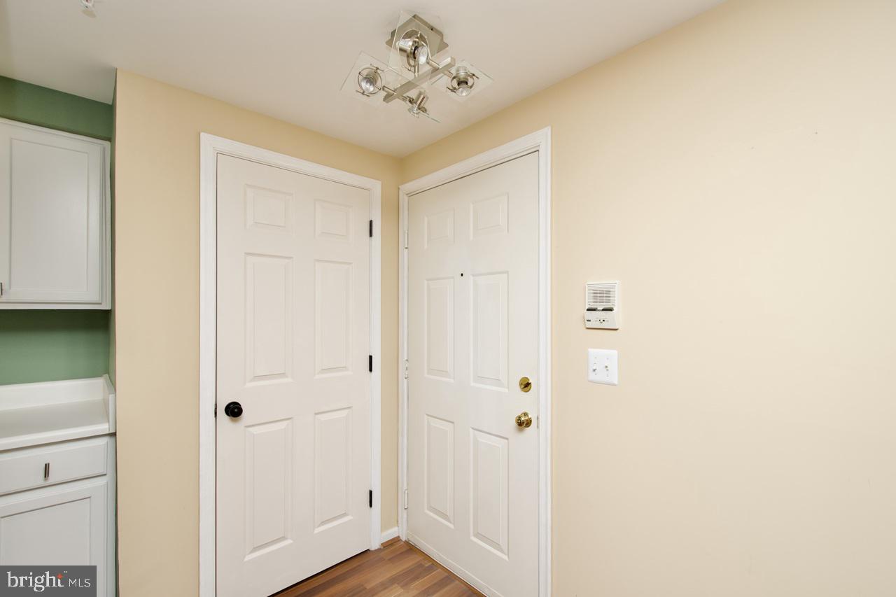 SHERBROOKE CONDO - Residential