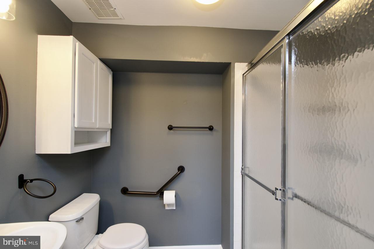 SHERBROOKE CONDO - Residential