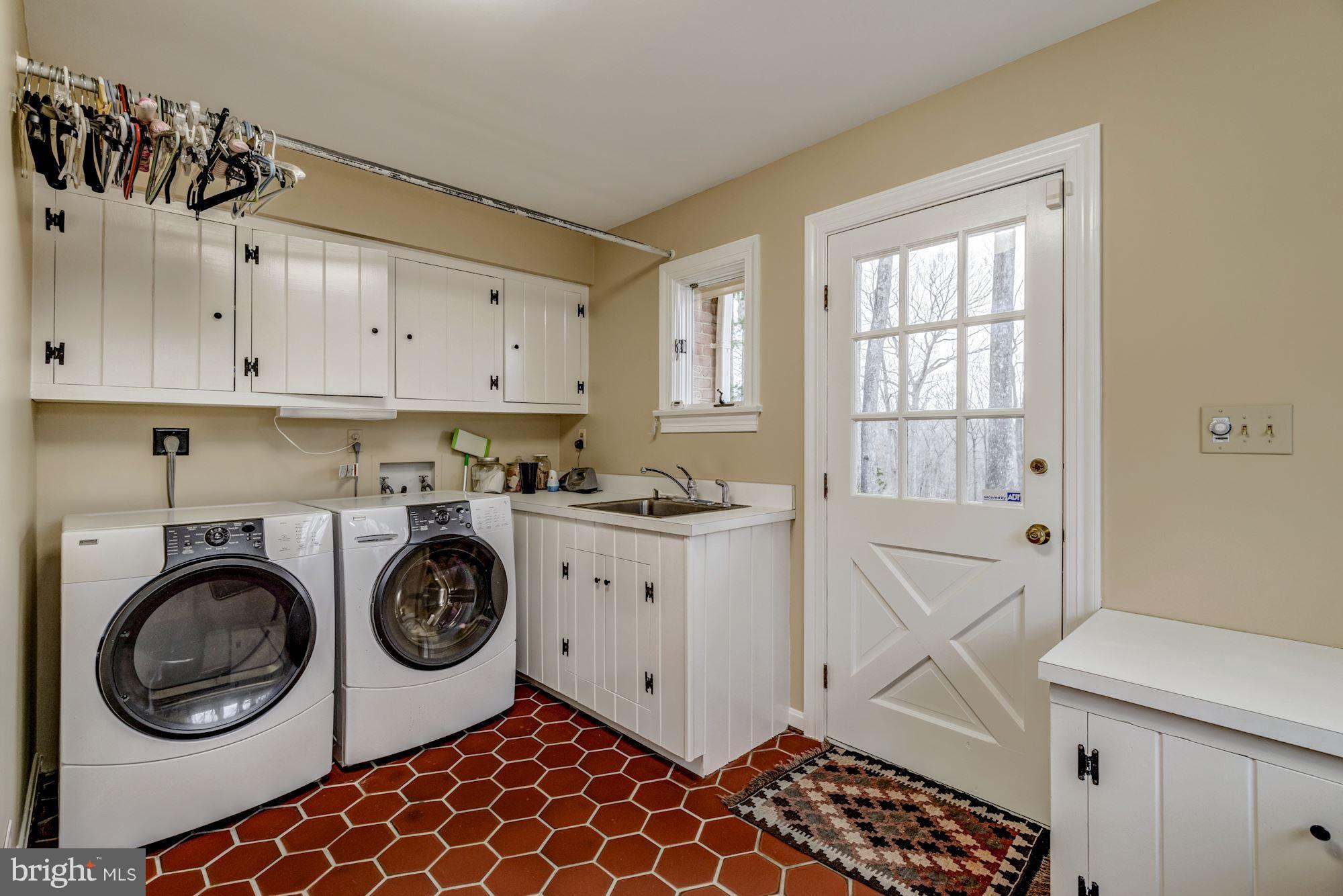 PEACOCK STATION - Residential