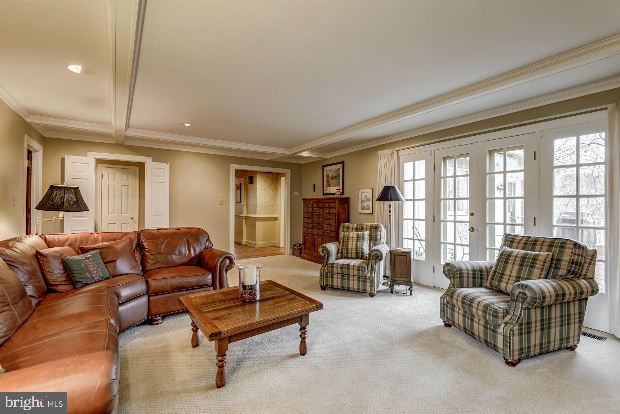 PEACOCK STATION - Residential