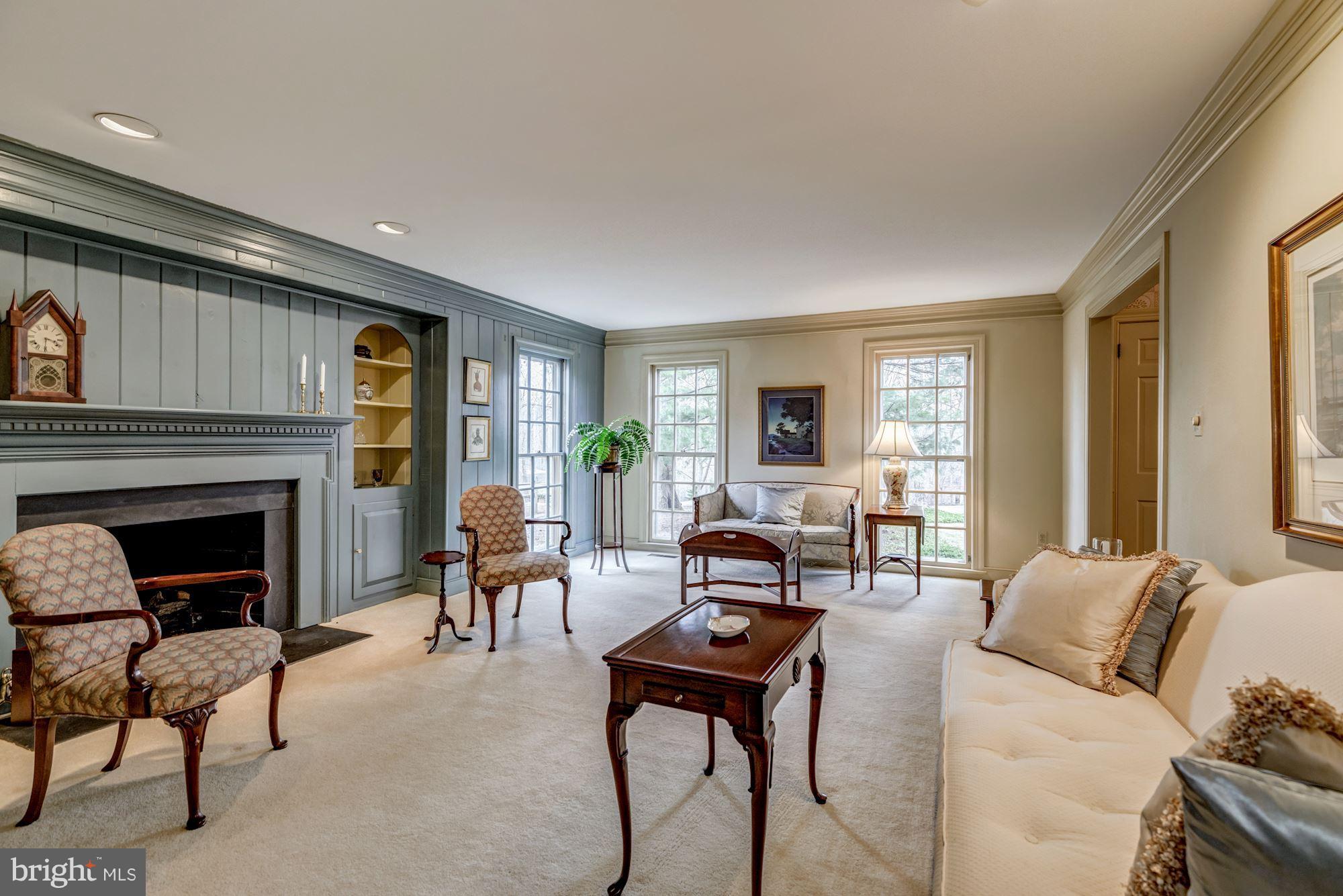 PEACOCK STATION - Residential