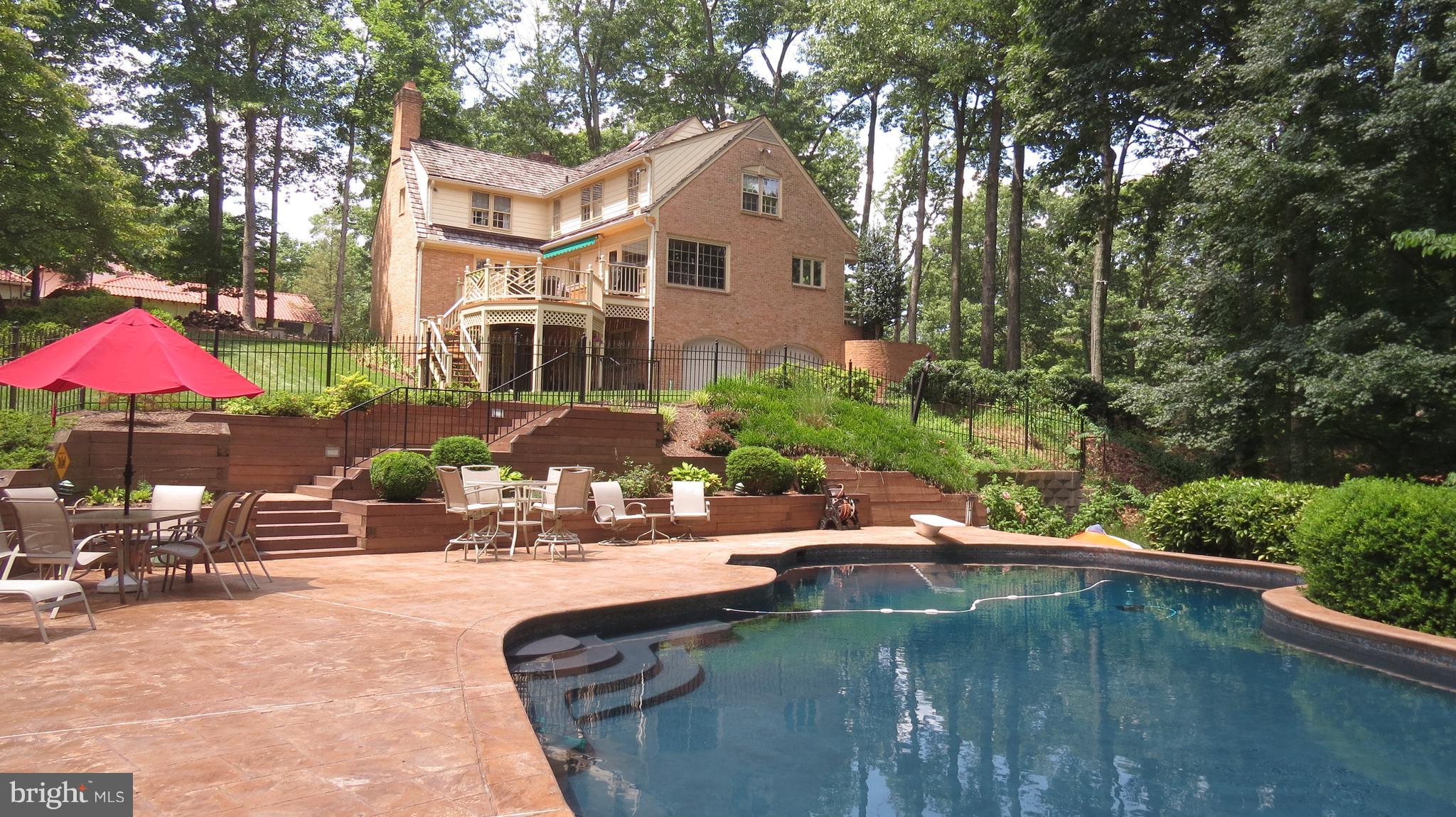 PEACOCK STATION - Residential