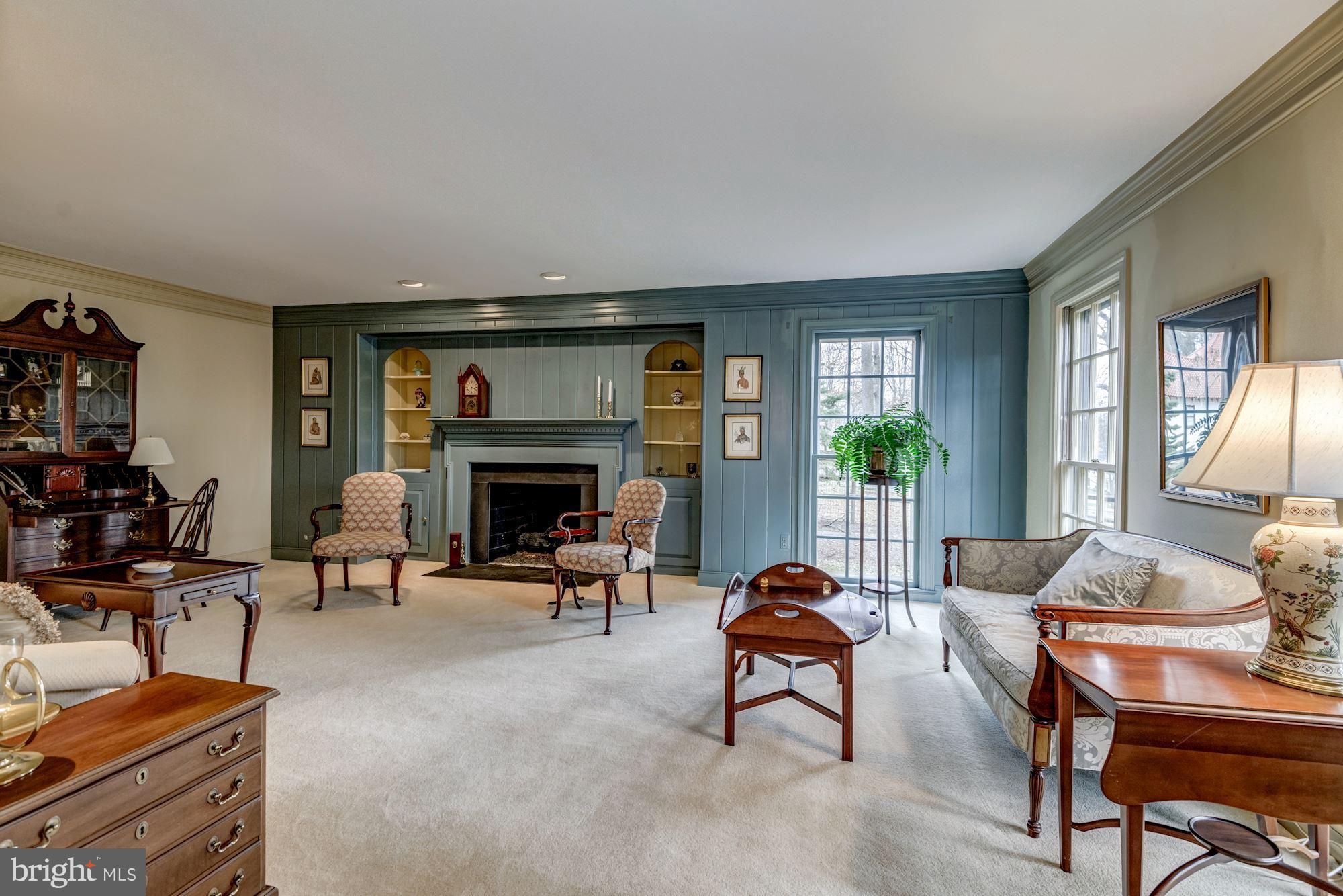 PEACOCK STATION - Residential